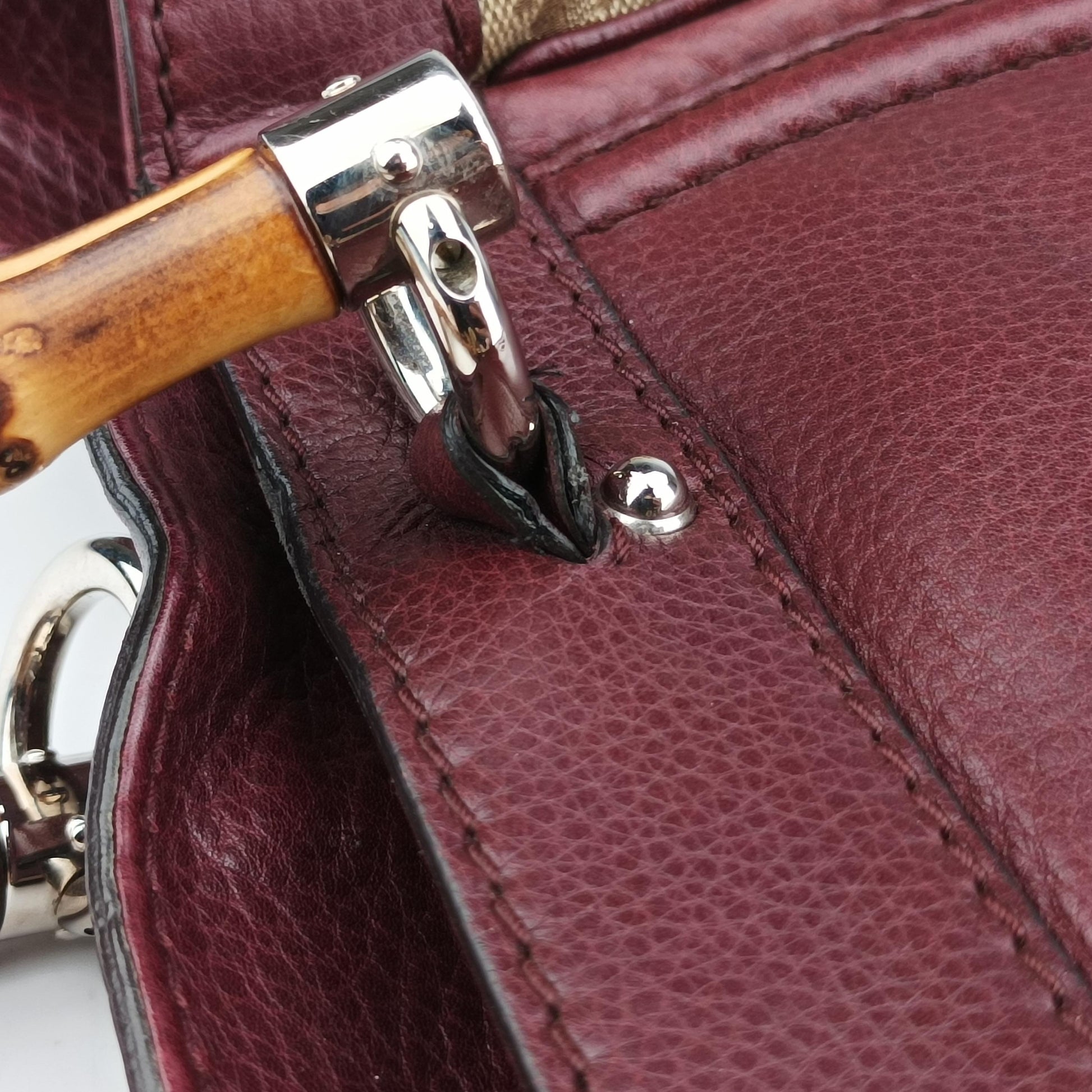 New Bamboo Tassel khaki×burgundy Leather × fabric 246860 D6509785ニューバンブー カーキ×ワインレッド レザー×ファブリック 246860 D6509785