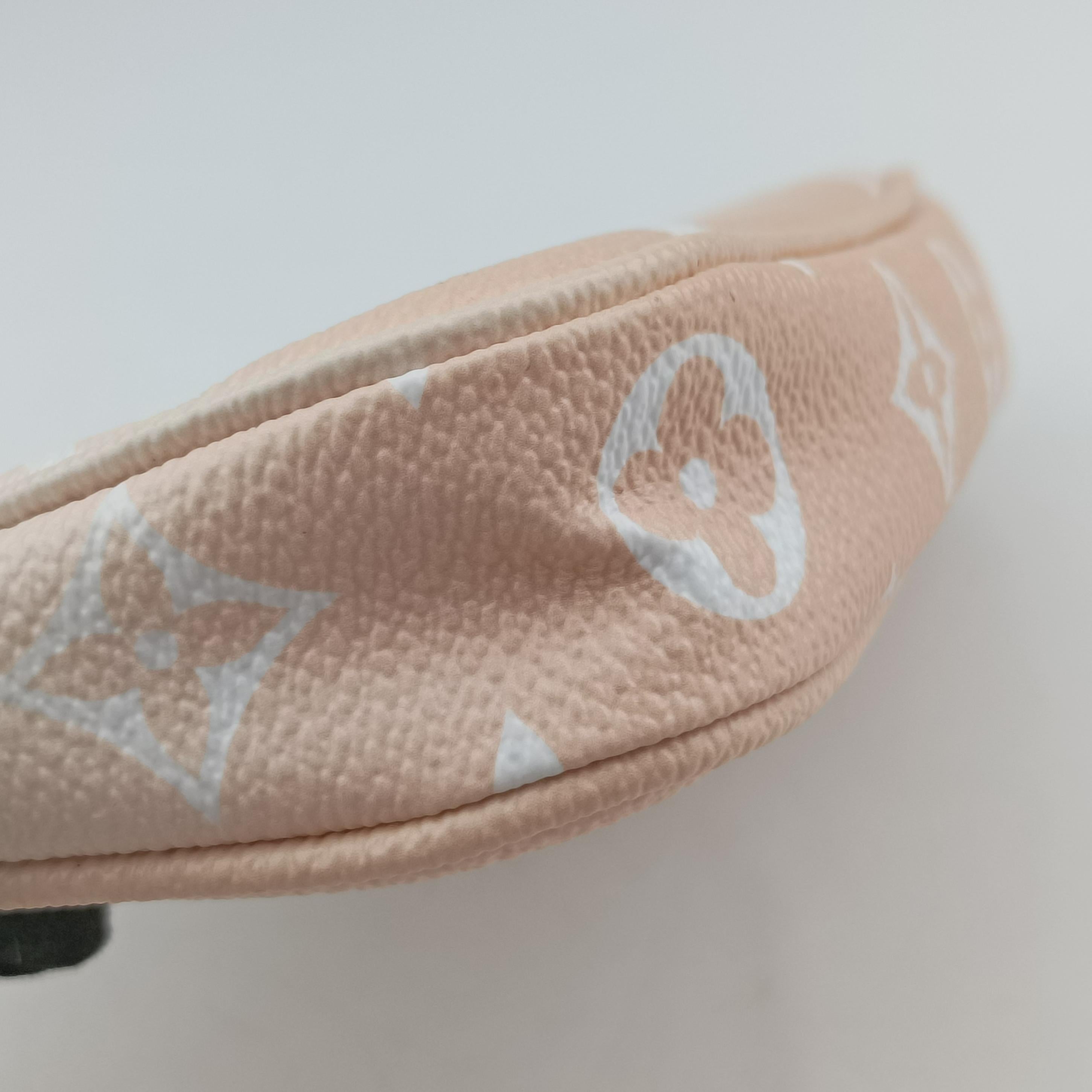 MULTI POCHETTE ACCESSOIRES Brume Monogram Giant M57634 IC Chipミュルティ ポシェット アクセソワール ブリューム モノグラム ジャイアント M57634 ICチップ