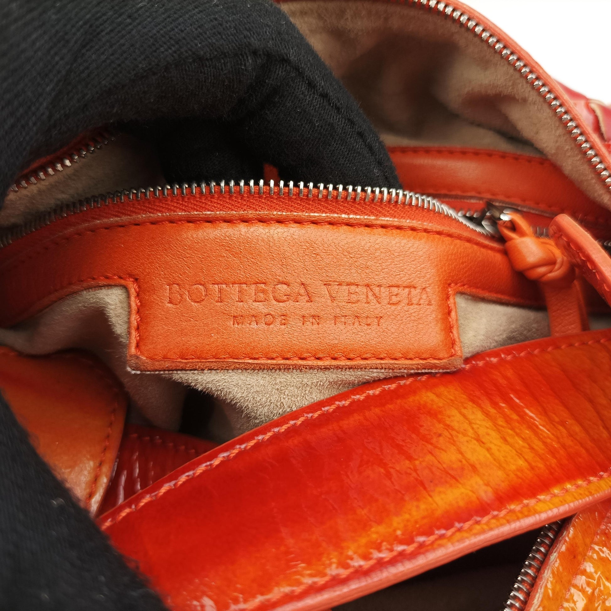 Intrecciato Orange Patent 125150 V2241 7763イントレチャート オレンジ パテント 125150 V2241 7763