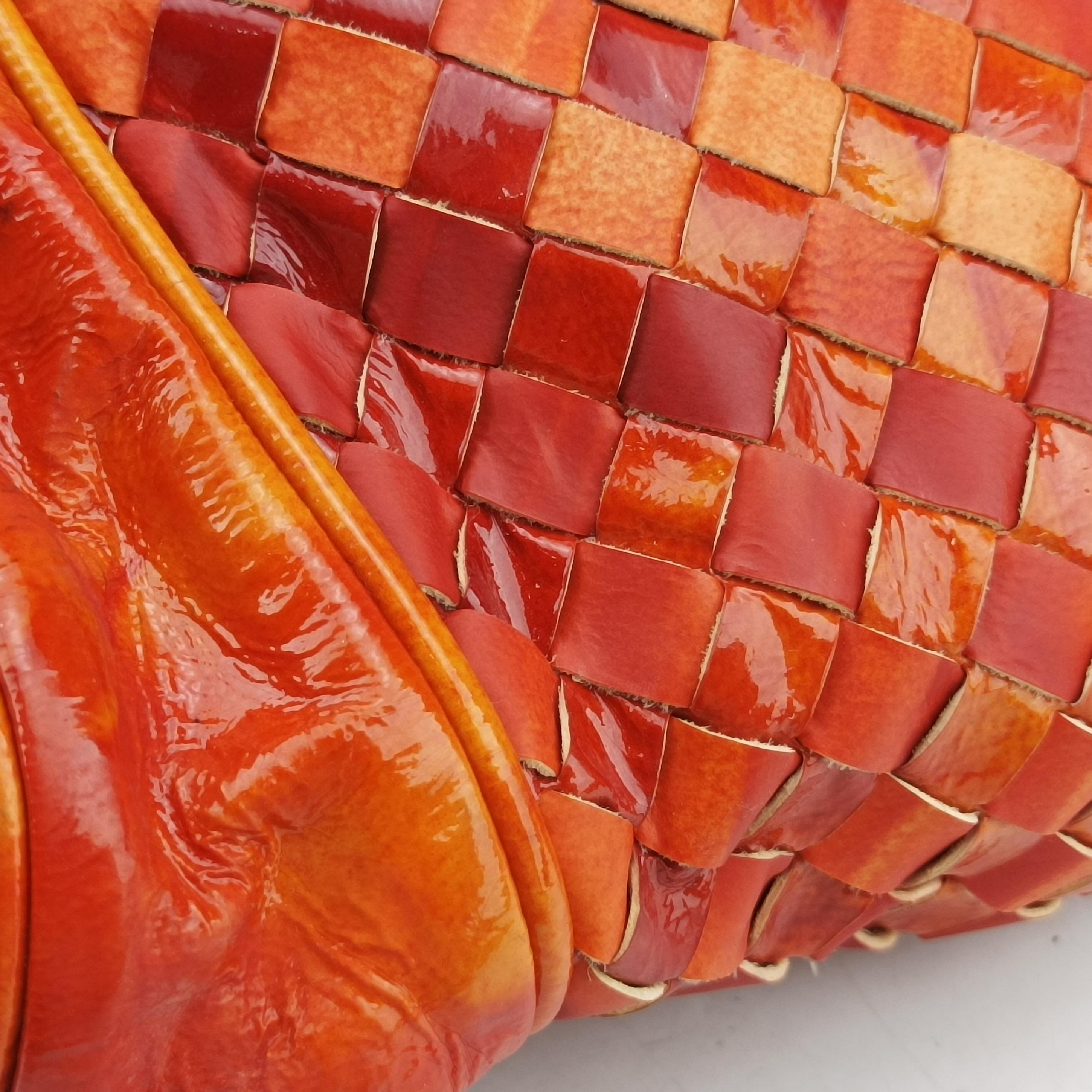 Intrecciato Orange Patent 125150 V2241 7763イントレチャート オレンジ パテント 125150 V2241 7763