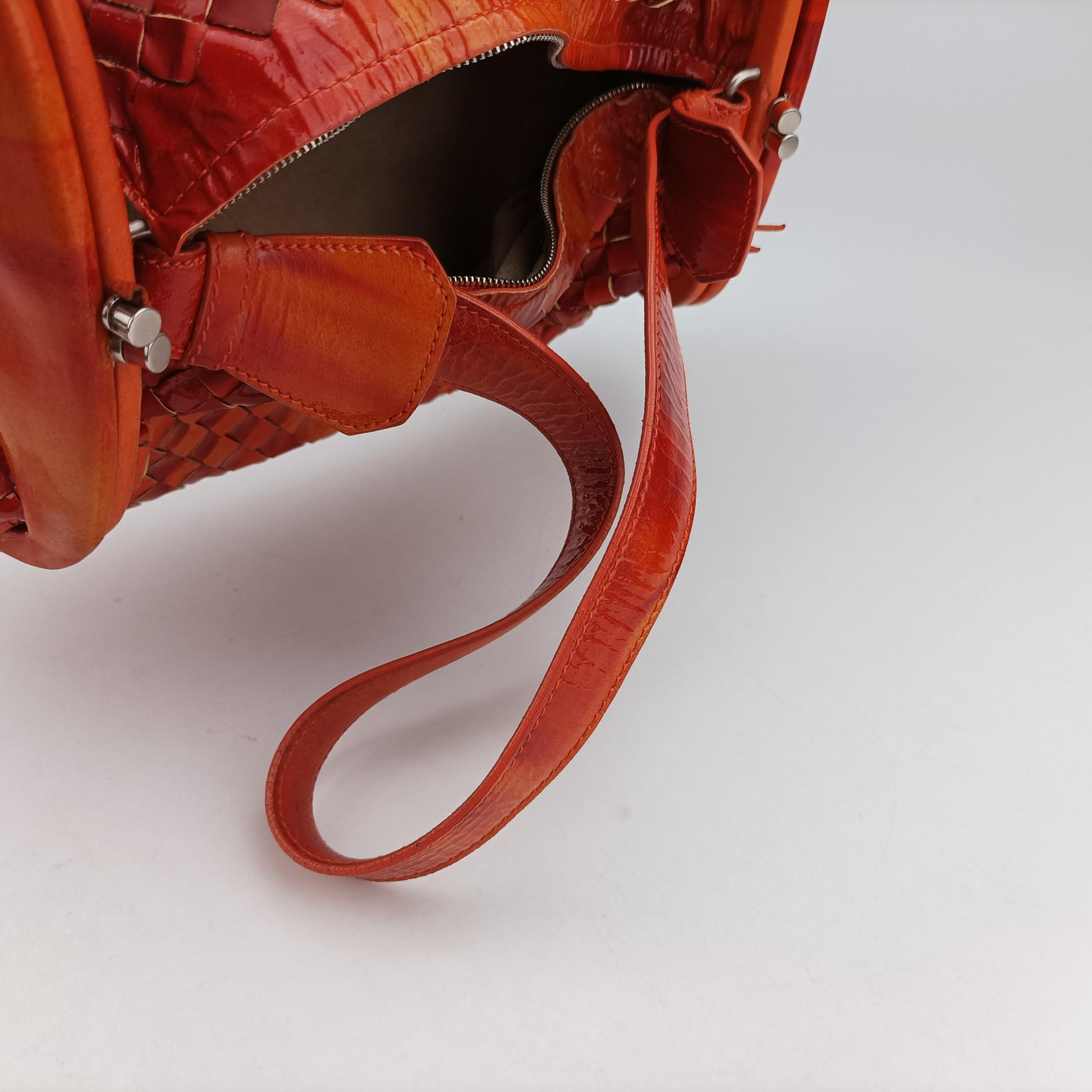 Intrecciato Orange Patent 125150 V2241 7763イントレチャート オレンジ パテント 125150 V2241 7763