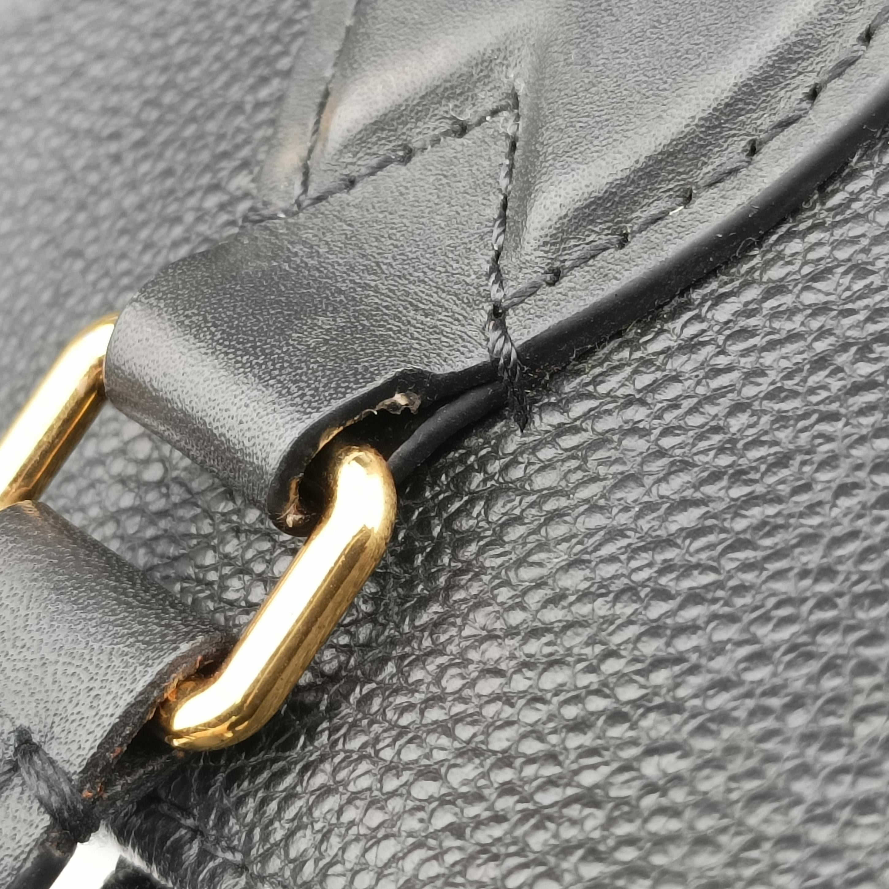 OnTheGo GM Noir Monogram Empreinte Giant M44925 DU1220 IC ChipオンザゴーGM ノワール モノグラム アンプラント M44925 DU1220 ICチップ