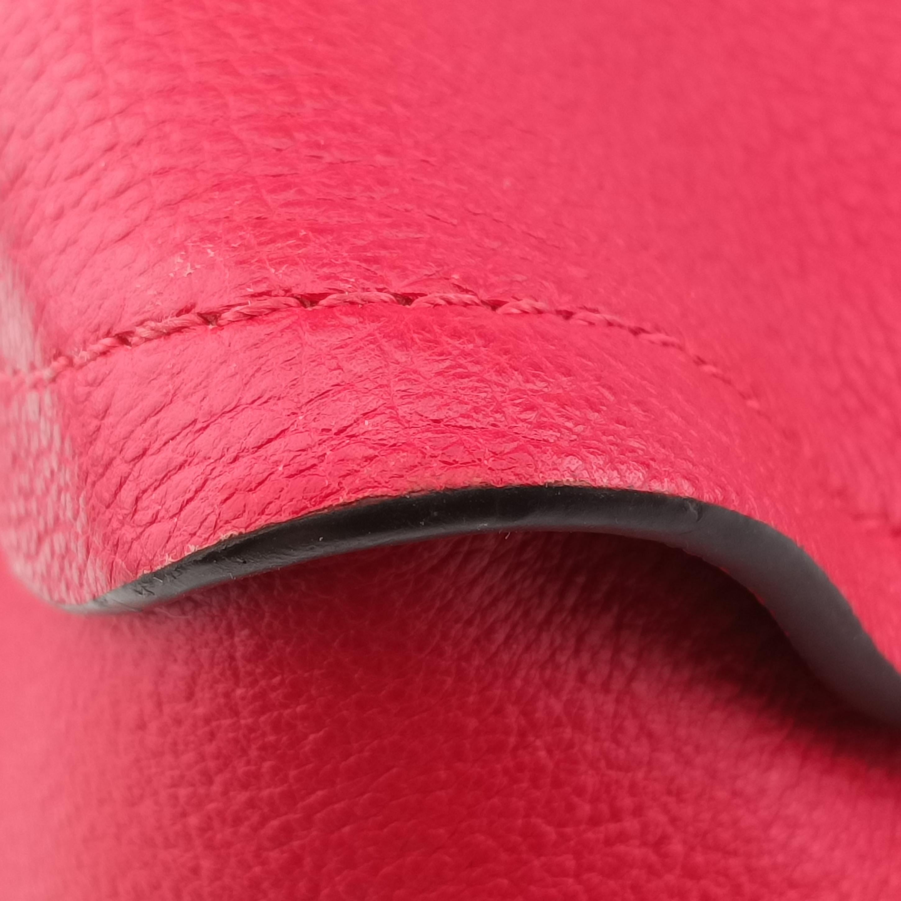 Tournon Rubis Taurillon Hobo Ruby Leather M50327 AH2125トゥルノン ルビー トーリヨン ホーボー ルビー レザー M50327 AH2125