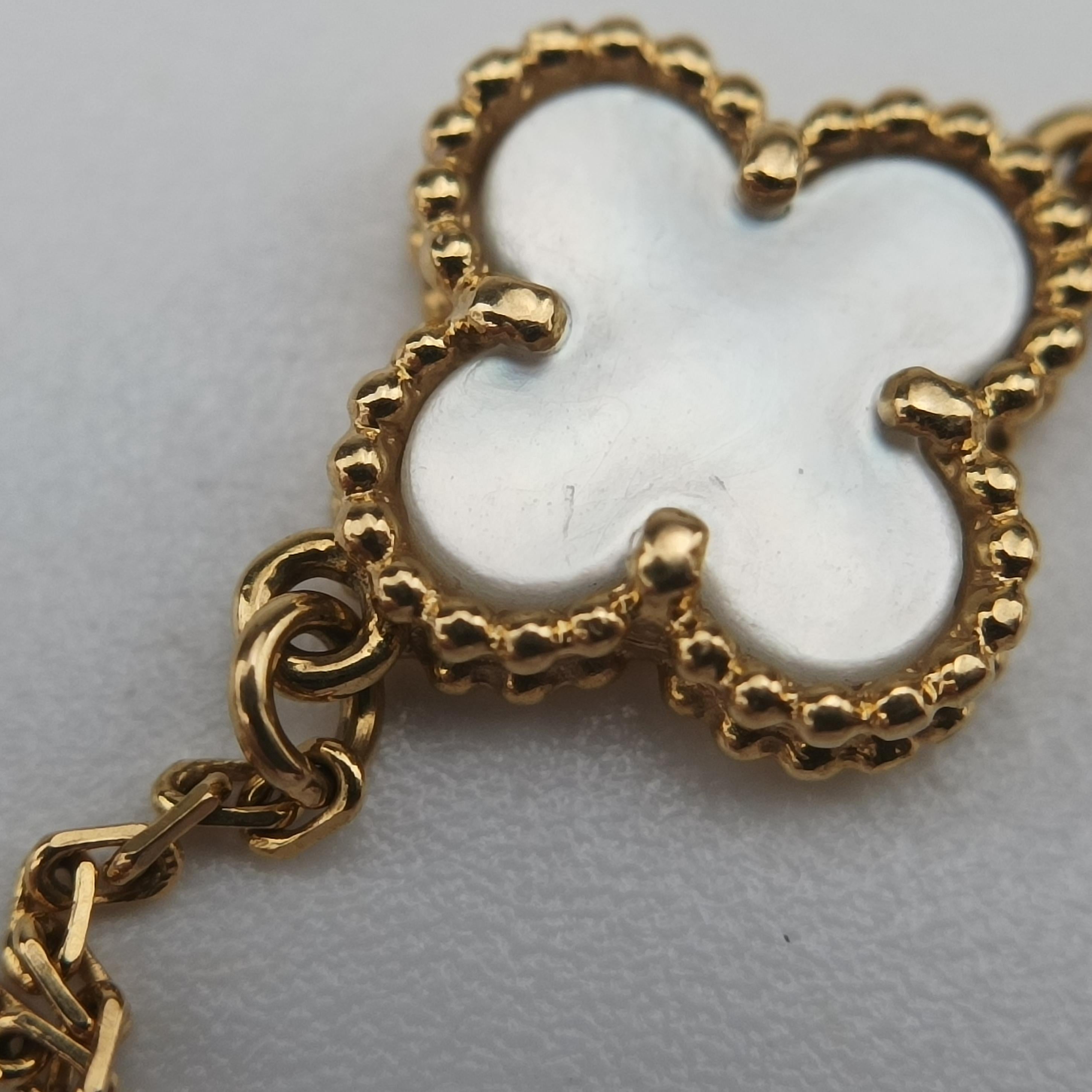 Sweet Alhambra Red×Rose Gold AU750 ARF68800 JE247981スウィート アルハンブラ ホワイト×ローズゴールド AU750 ARF68800 JE247981