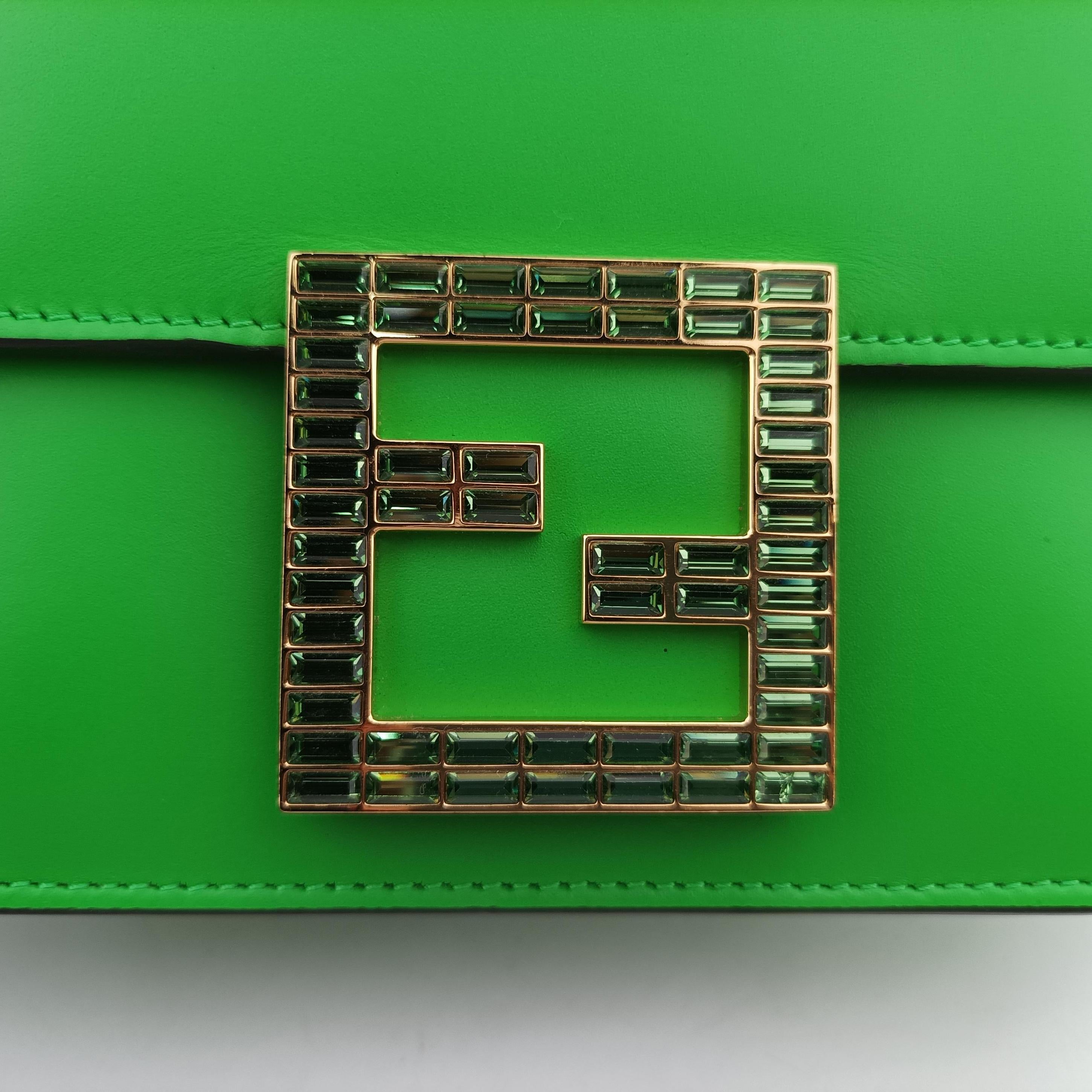 Fab Green Leather 8BT325 8BT325 AAIW 208.0189ファブ グリーン レザー 8BT325 8BT325 AAIW 208.0189