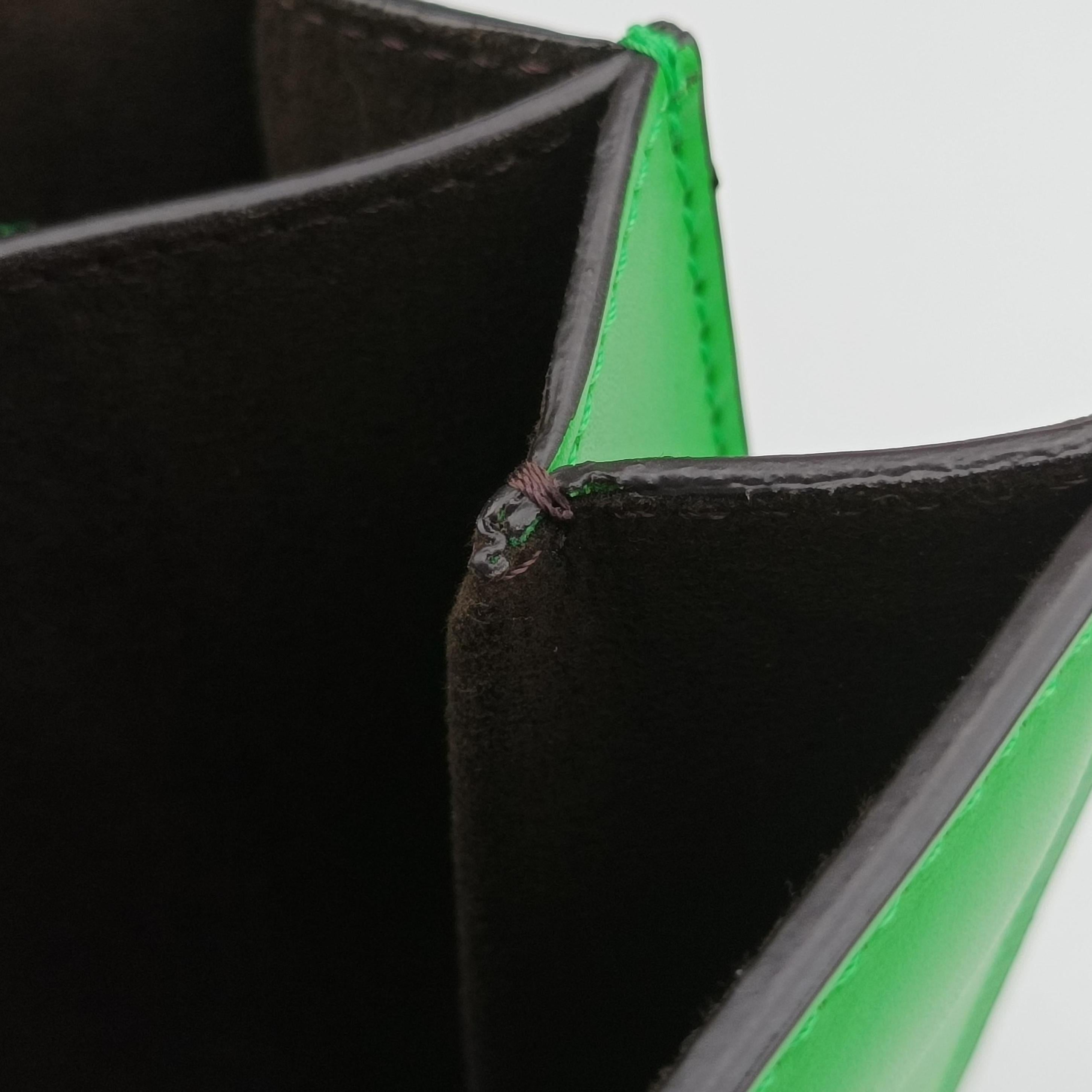 Fab Green Leather 8BT325 8BT325 AAIW 208.0189ファブ グリーン レザー 8BT325 8BT325 AAIW 208.0189