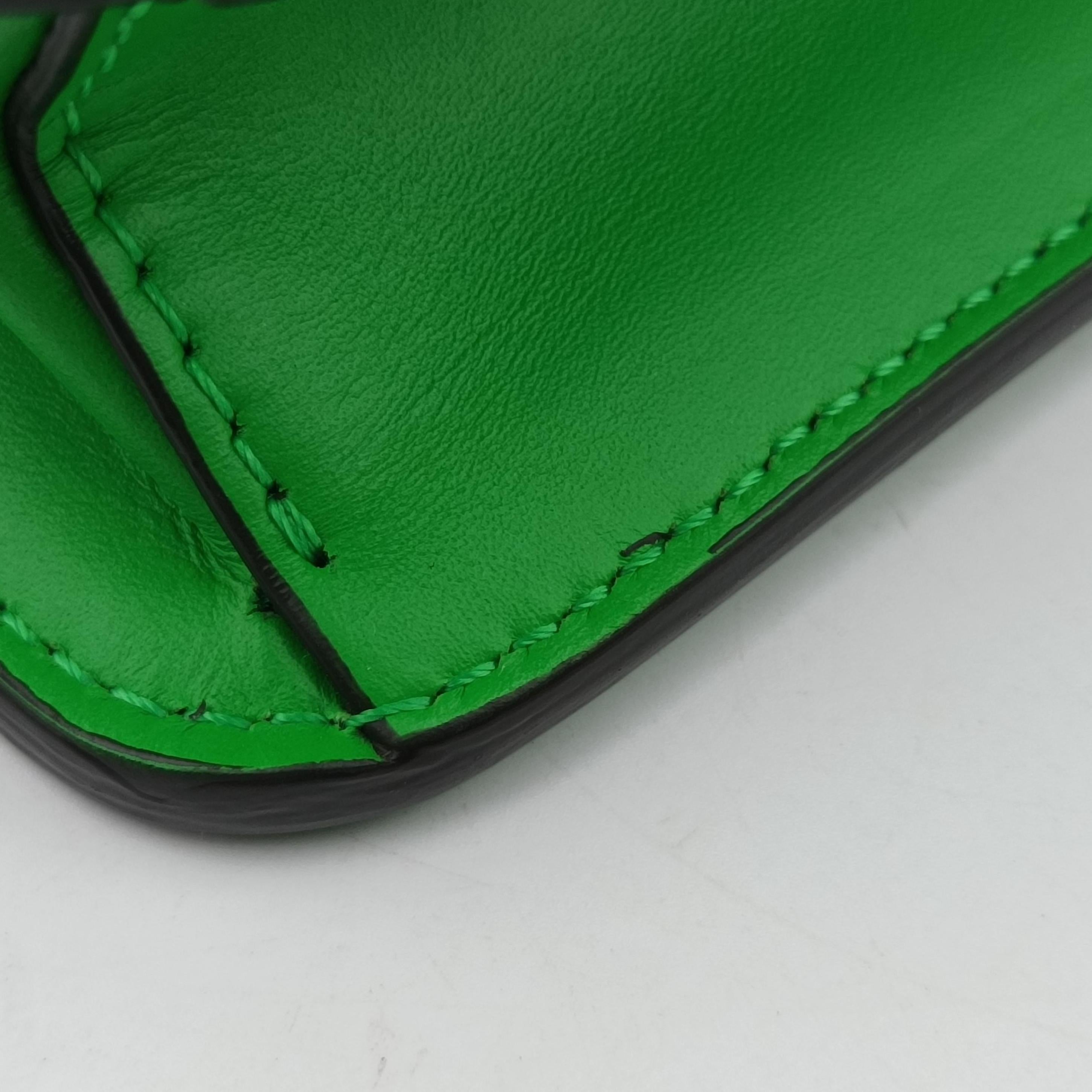 Fab Green Leather 8BT325 8BT325 AAIW 208.0189ファブ グリーン レザー 8BT325 8BT325 AAIW 208.0189