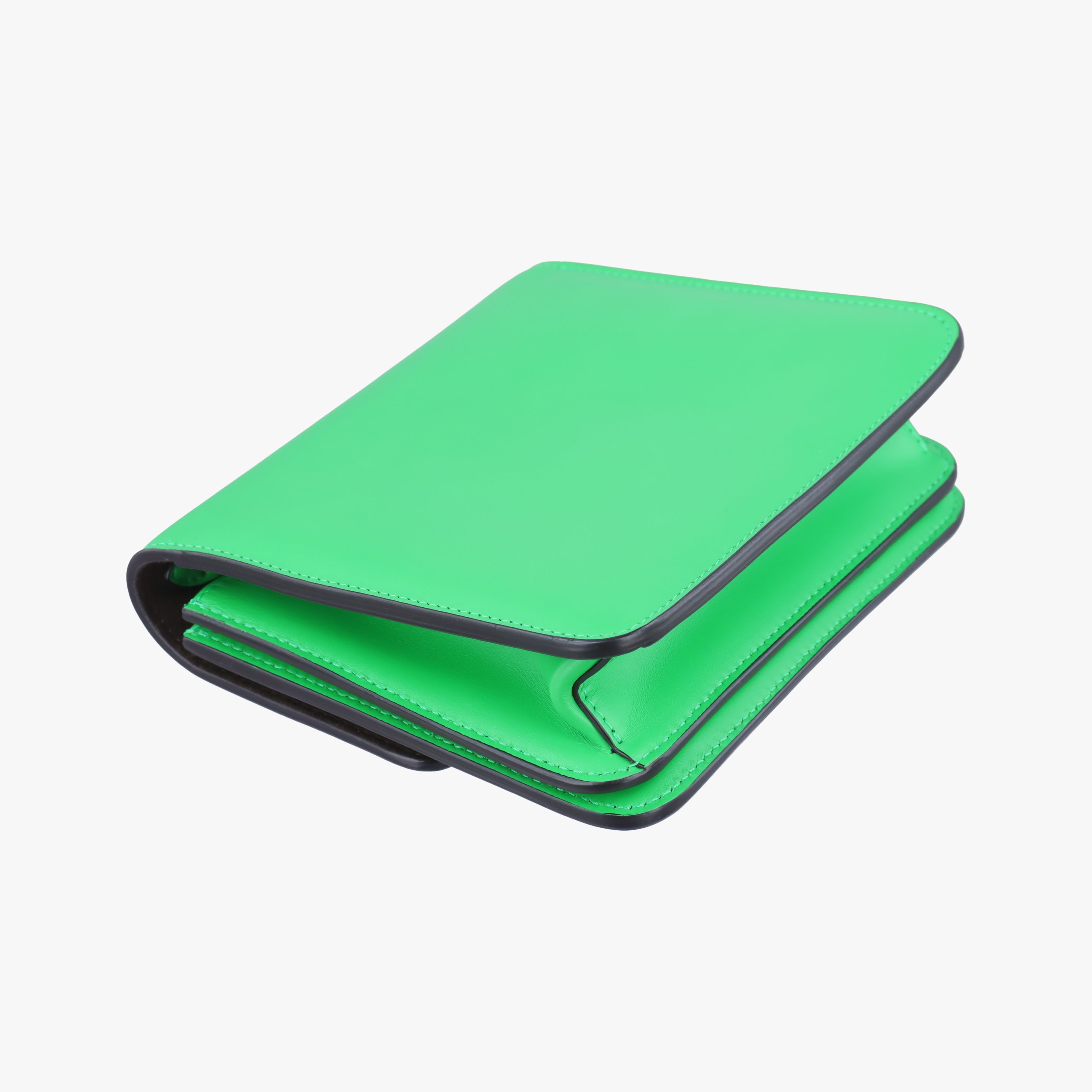 Fab Green Leather 8BT325 8BT325 AAIW 208.0189ファブ グリーン レザー 8BT325 8BT325 AAIW 208.0189