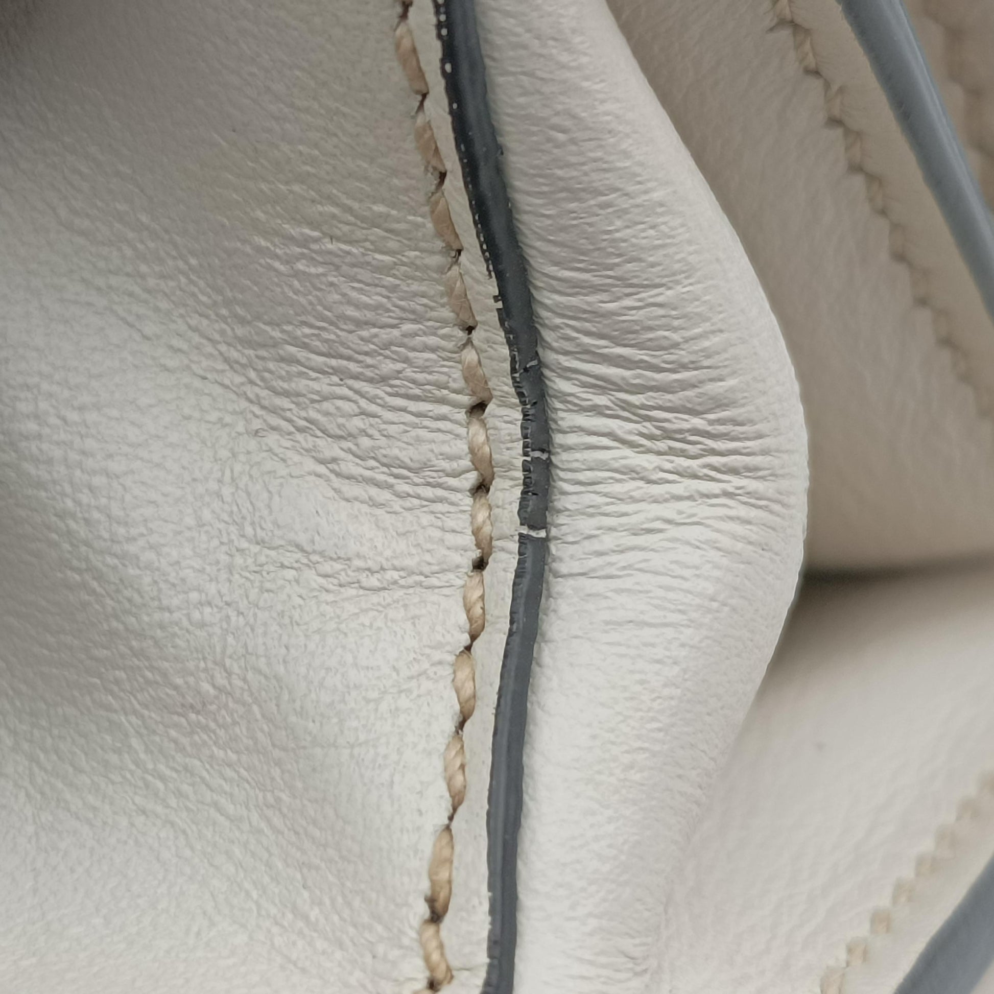 Cahier Black×white Leather×SAFFIANO Leather 1BD045 25カイエ ブラック×ホワイト レザー×サフィアーノレザー 1BD045 25