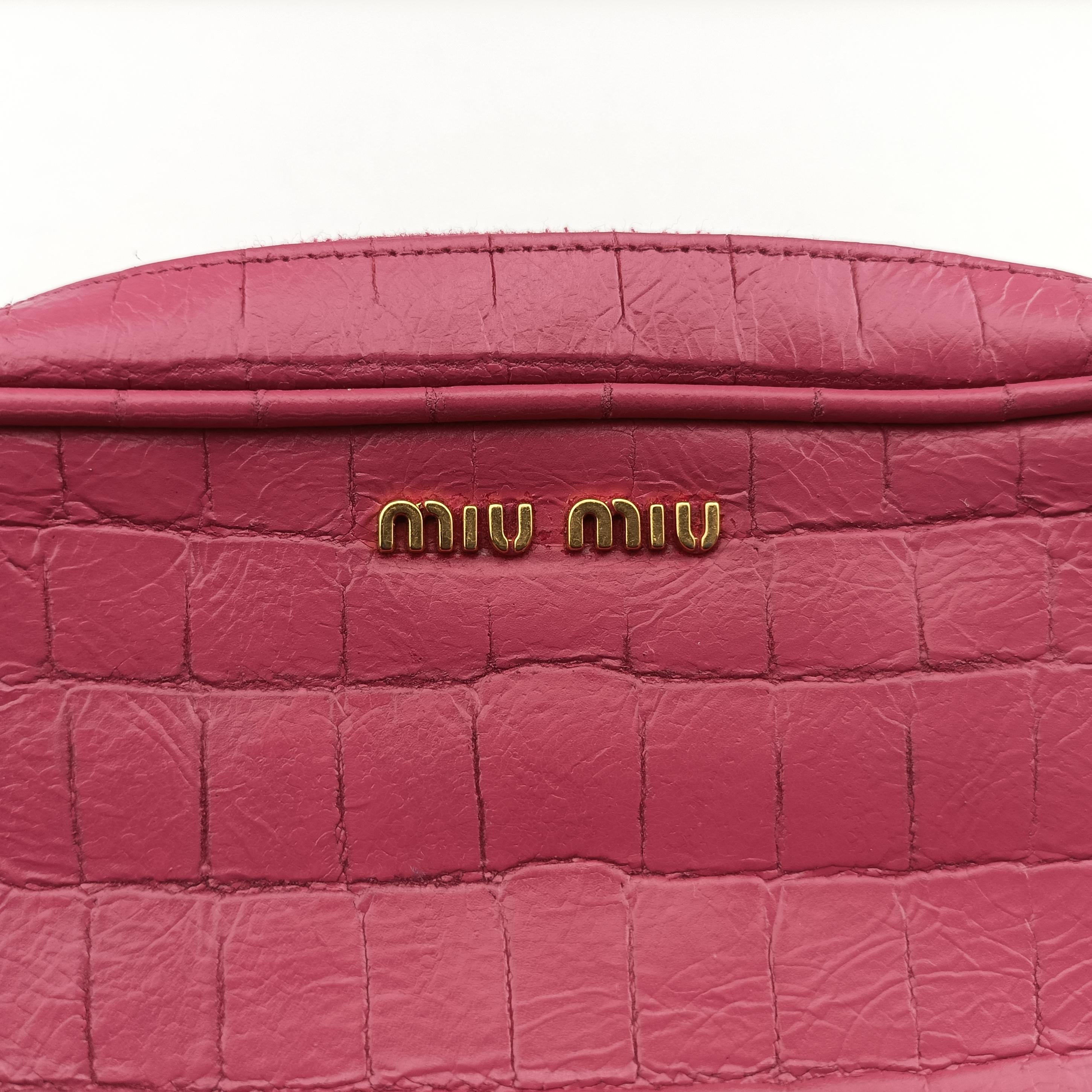 Crocodile embossed Pink leather 197クロコ 型押し ピンク レザー 197