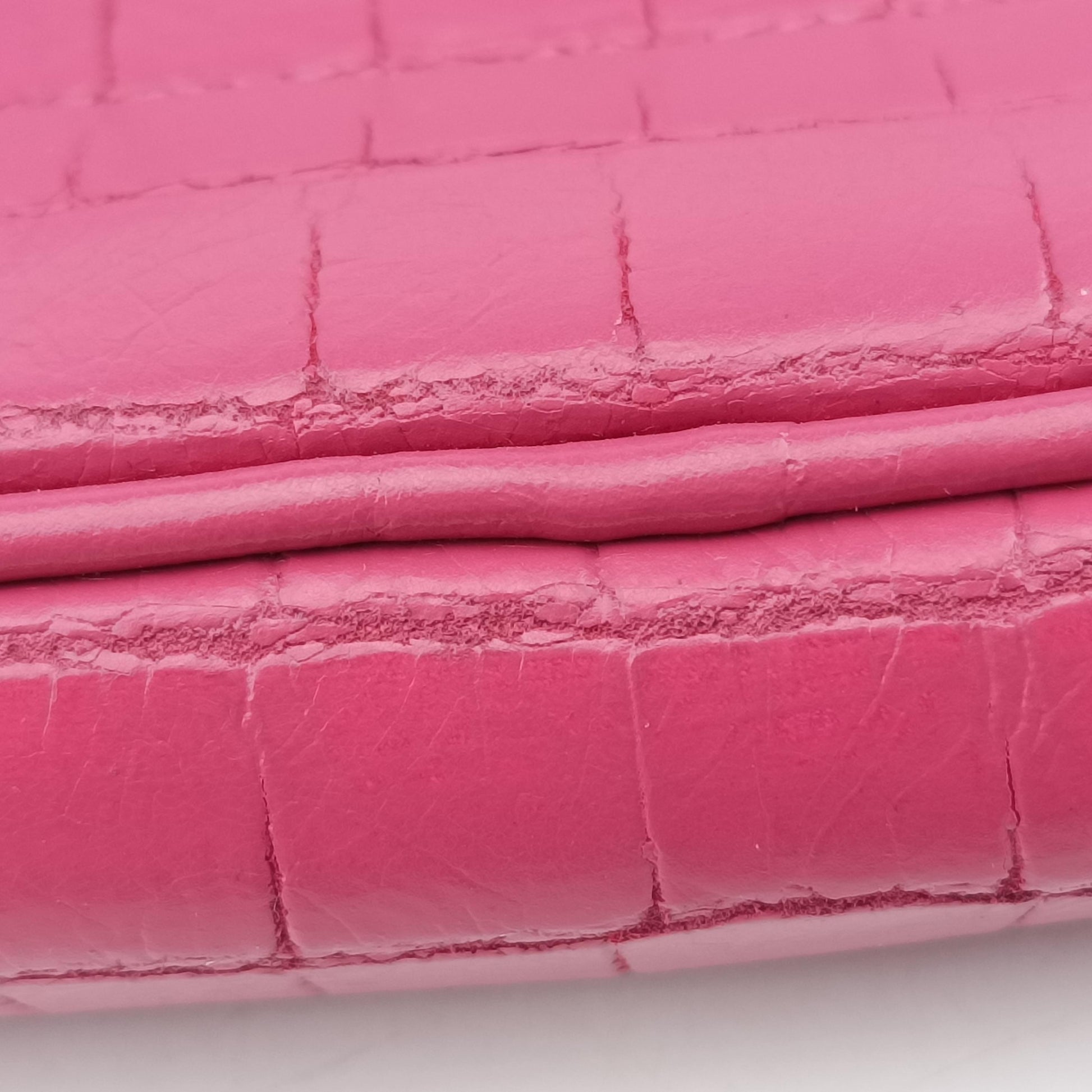 Crocodile embossed Pink leather 197クロコ 型押し ピンク レザー 197