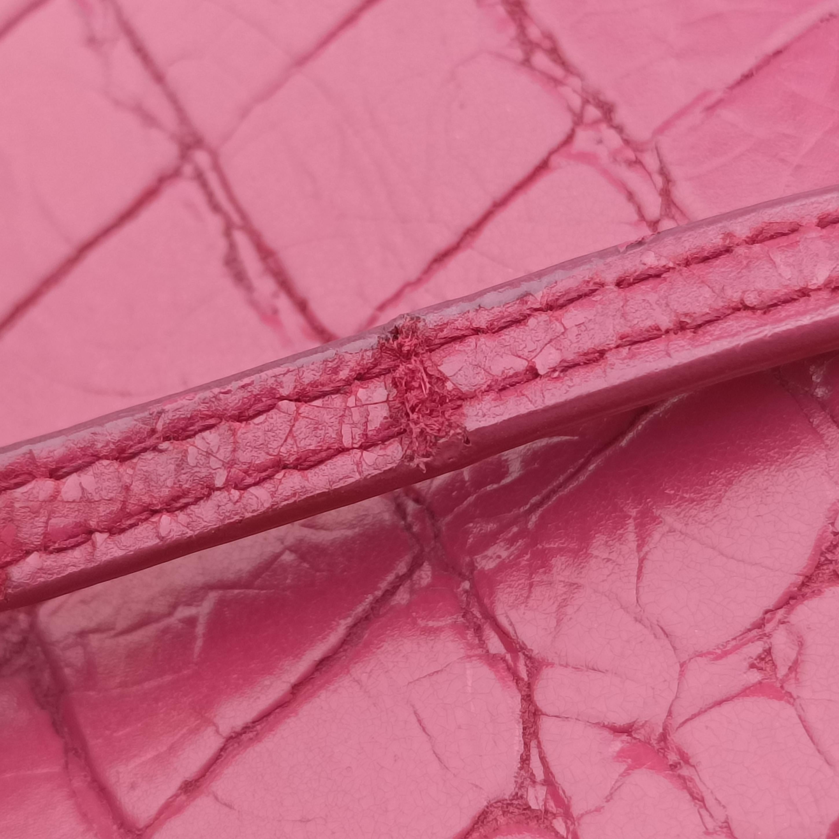 Crocodile embossed Pink leather 197クロコ 型押し ピンク レザー 197
