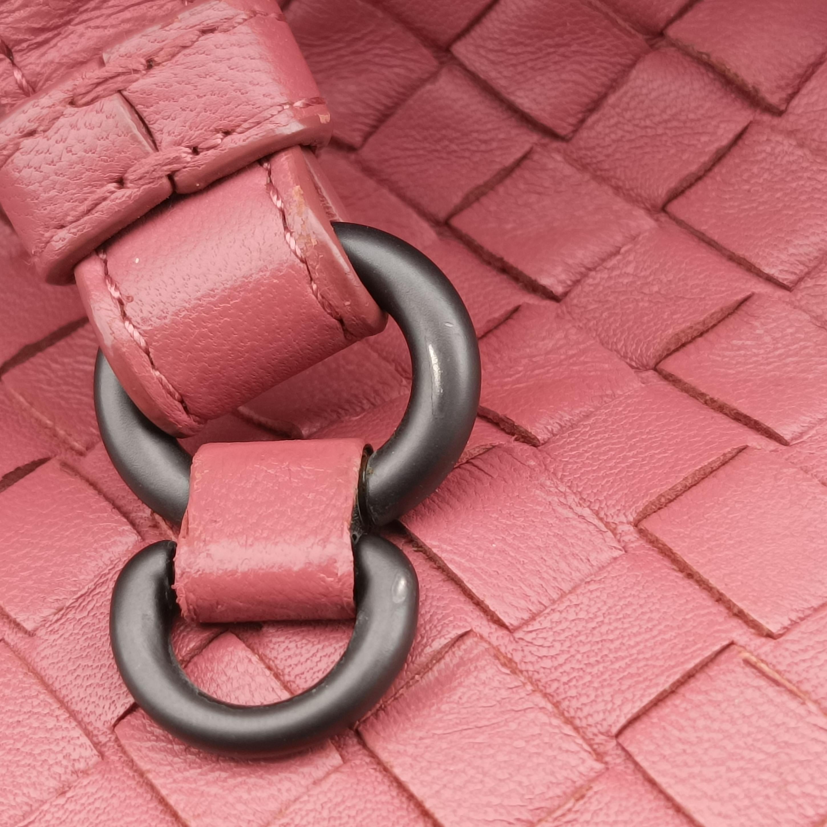 Intrecciato pink lambskin B06158326Jイントレチャート ピンク ラムスキン B06158326J
