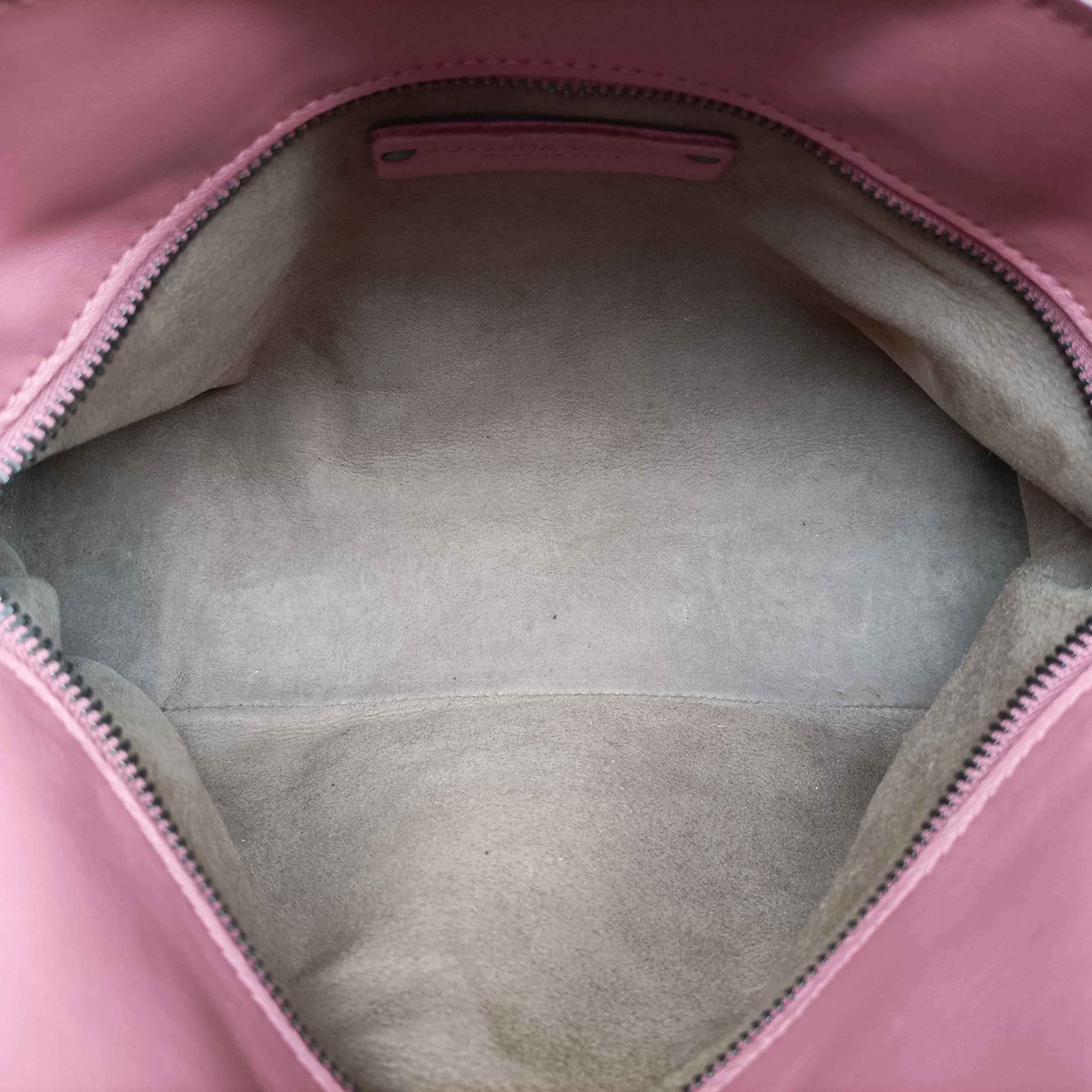 Intrecciato pink lambskin B06158326Jイントレチャート ピンク ラムスキン B06158326J