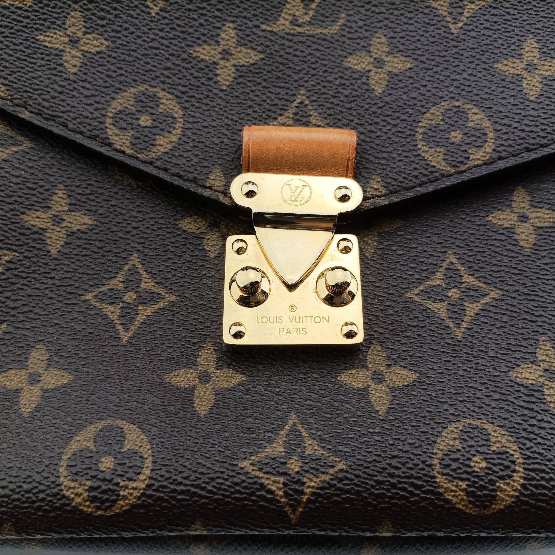 Pochette Metis MM Brown Monogram Canvas M44875 DU4106ポシェットメティスMM モノグラム/ブラウン モノグラムキャンバス M44875 DU4106