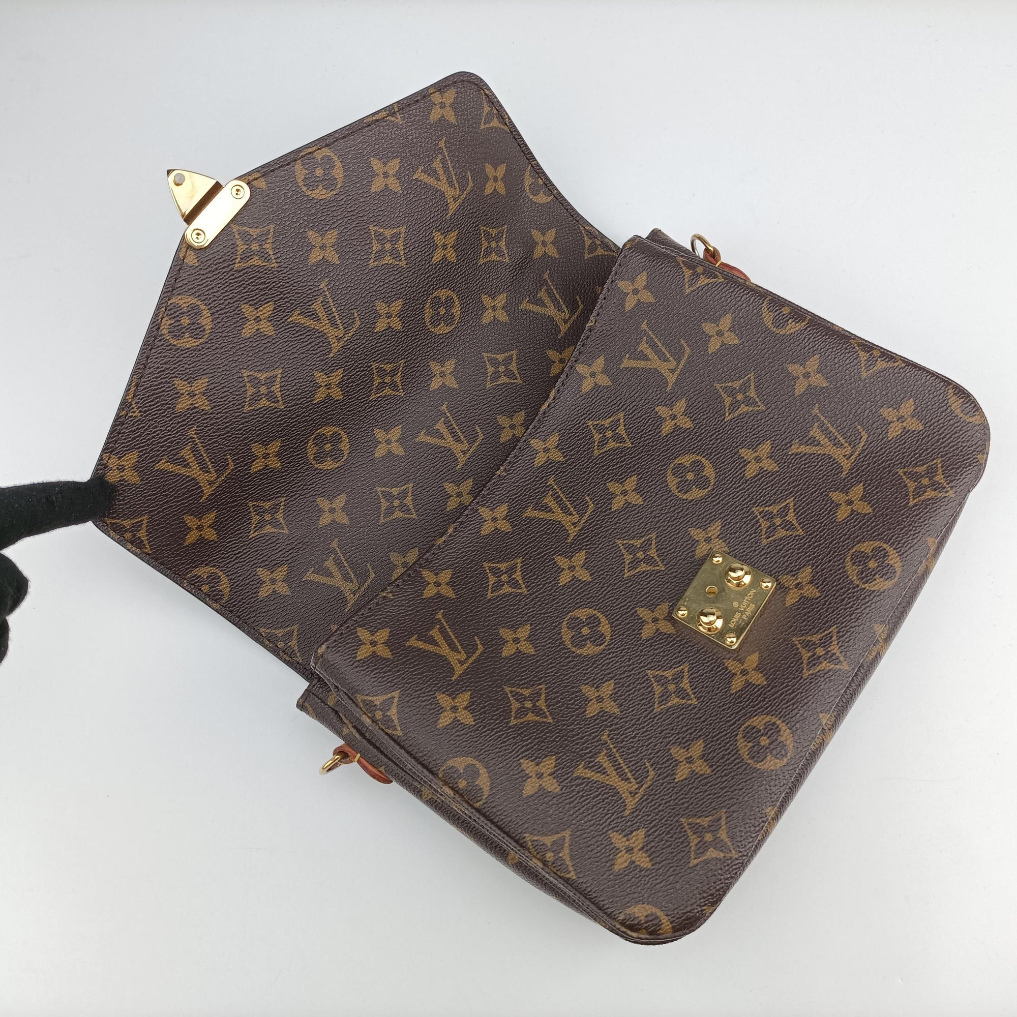Pochette Metis MM Brown Monogram Canvas M44875 DU4106ポシェットメティスMM モノグラム/ブラウン モノグラムキャンバス M44875 DU4106