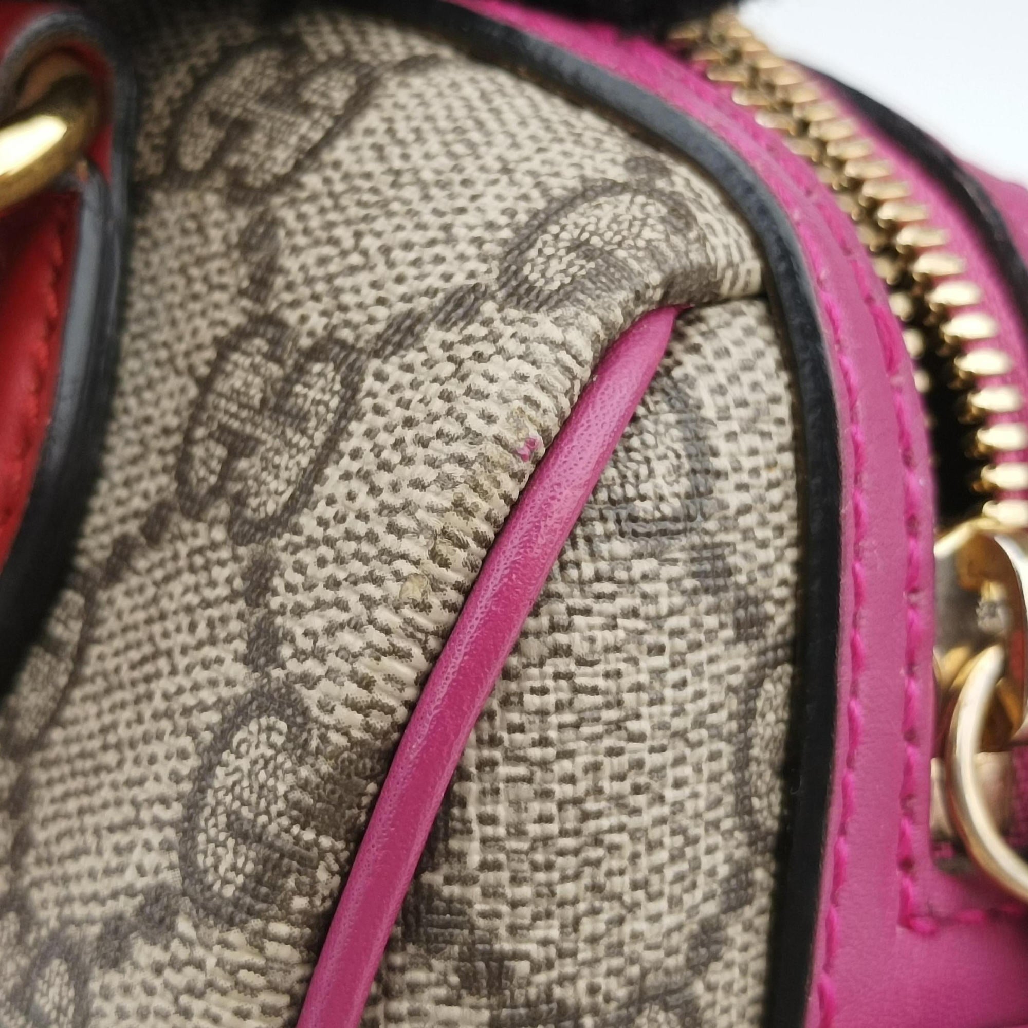 GG SUPREME Beige x Red x Pink PVC coated canvas×leather 432123 B019791425GGスプリーム ベージュ×レッド×ピンク PVCコーティングキャンバス×レザー 432123 B019791425