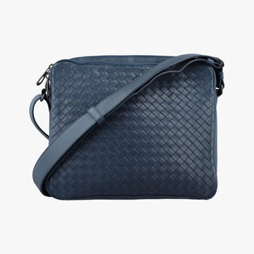 Intrecciato Navy lambskin B06494672Tイントレチャート ネイビー ラムスキン B06494672T