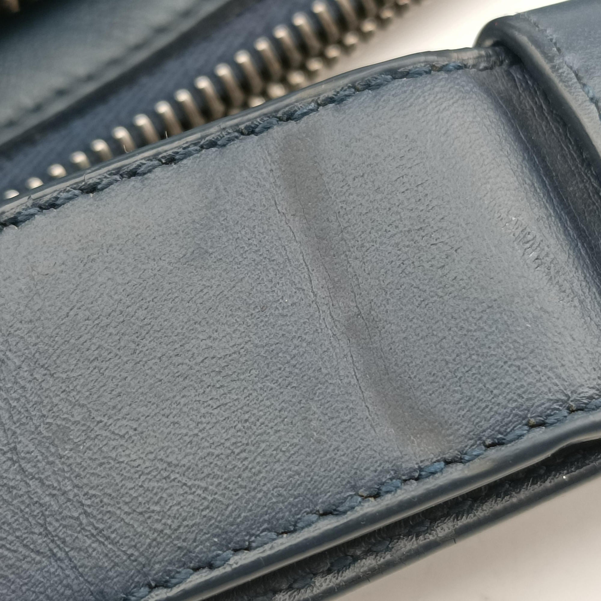 Intrecciato Navy lambskin B06494672Tイントレチャート ネイビー ラムスキン B06494672T