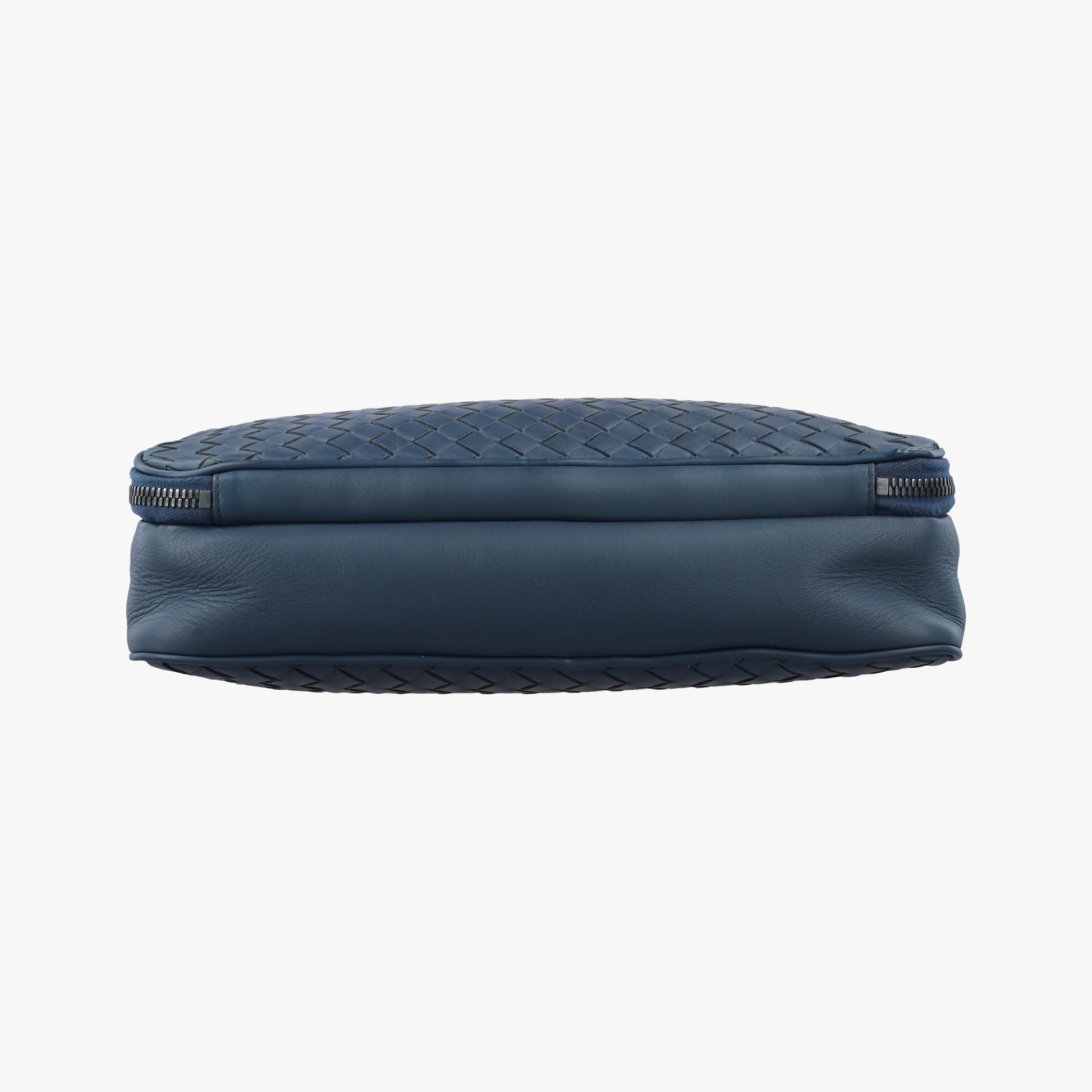 Intrecciato Navy lambskin B06494672Tイントレチャート ネイビー ラムスキン B06494672T