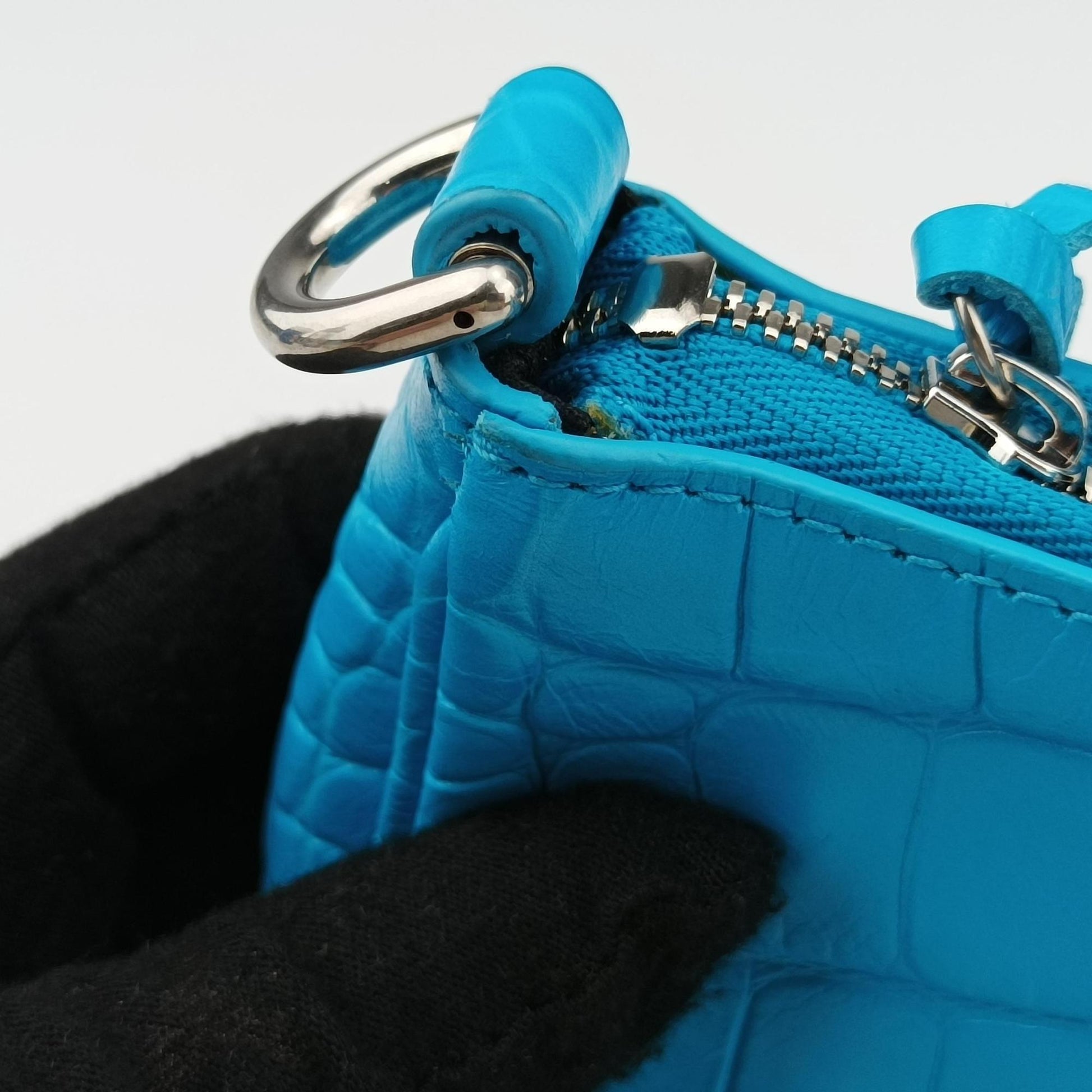 Le Cagole Blue Leather 695814.4624.R.584046ルカゴール ブルー レザー 695814.4624.R.584046