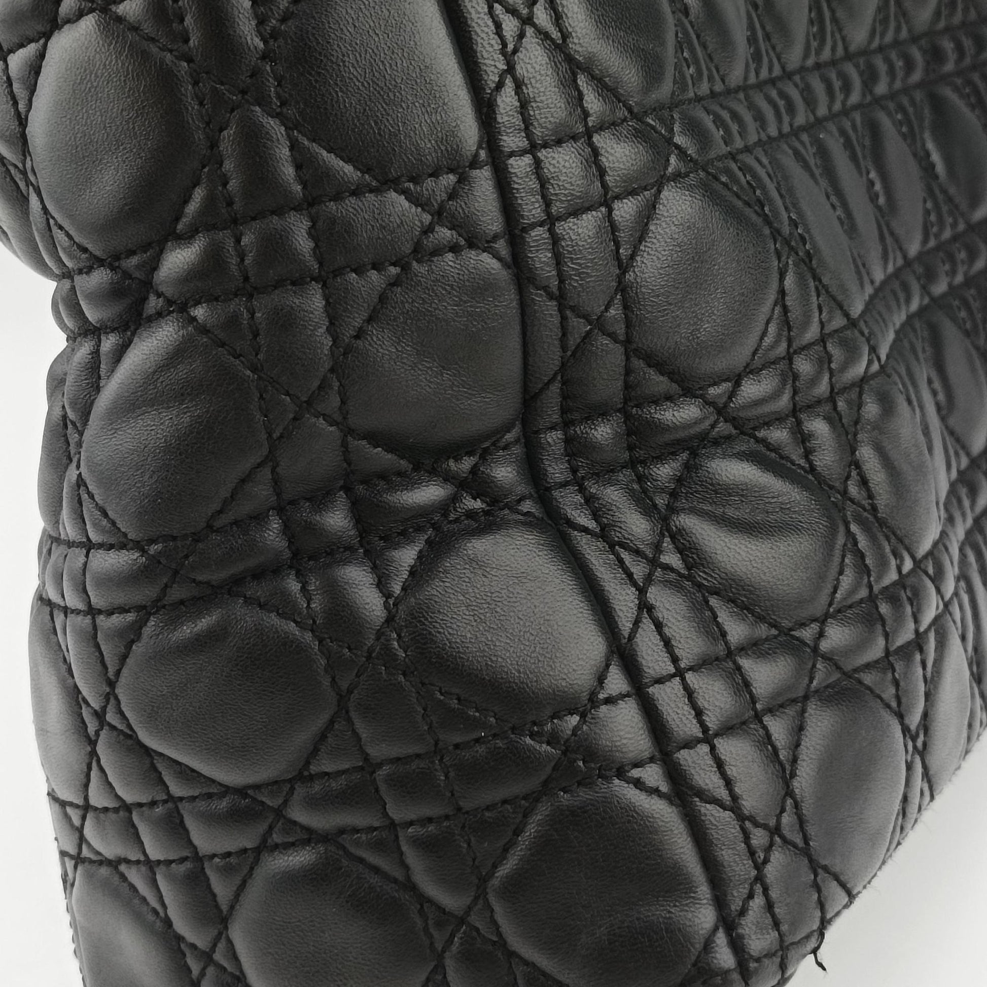 Lady Dior Black lambskin 16-MA-0049レディディオール ブラック ラムスキン 16-MA-0049