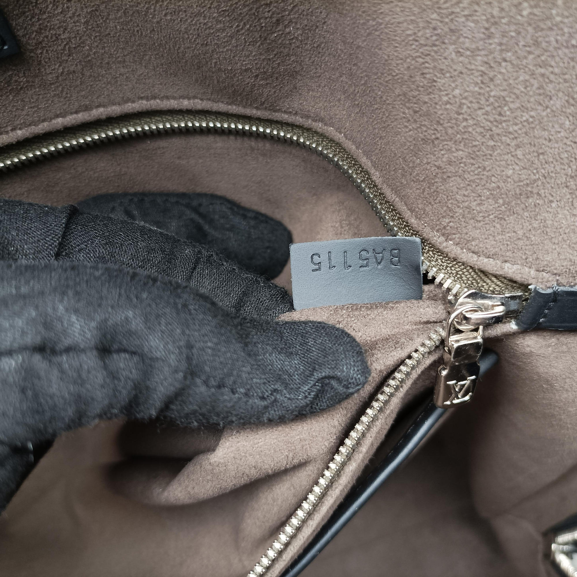 Porto Document Voyage Black Epi M59162 BA5115ポルトドキュメントボヤージュ ブラック エピ M59162 BA5115