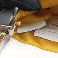 Fendace Brooch Mini Baguette White Leather 8BS066 8BS066-AJT6-228-10429フェンダース ブローチ ミニバゲット ホワイト レザー 8BS066 8BS066-AJT6-228-10429