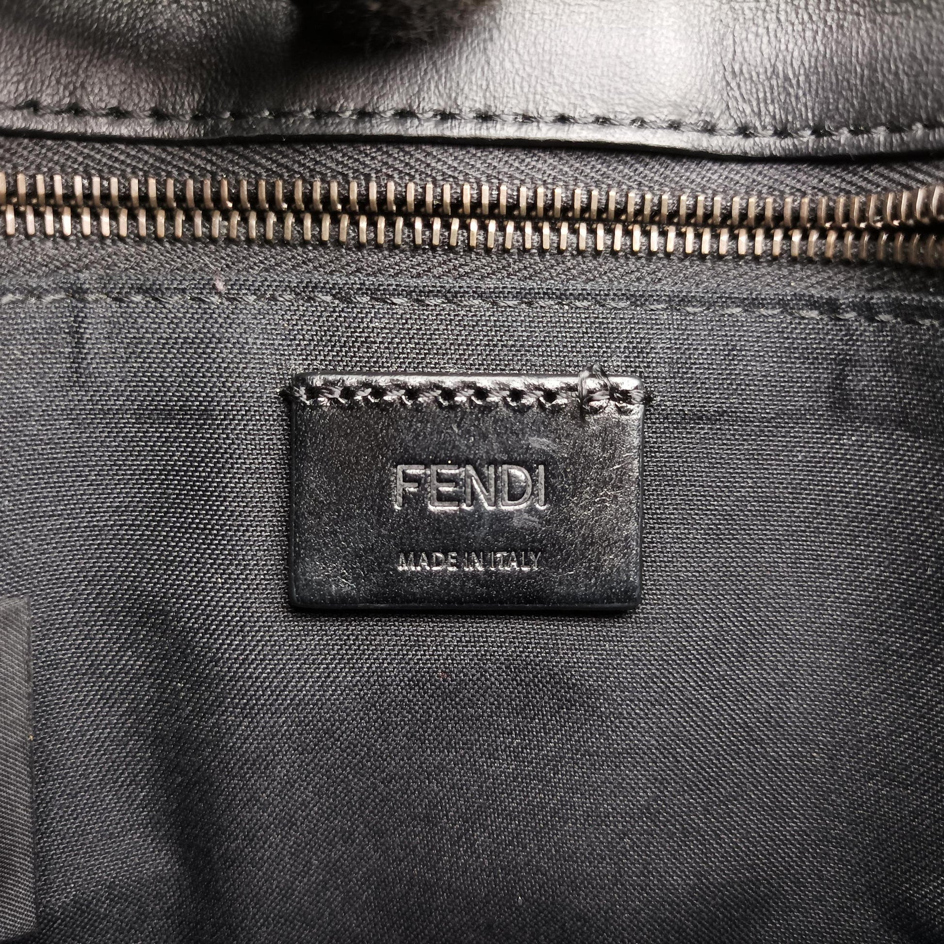 FF Logo Baguette slim Black x Gray canvas×Leather 7M0295 7M0295 A9ZL 218-0059FFロゴ バゲット スリム ブラック×グレー キャンバス ×レザー 7M0295 7M0295 A9ZL 218-0059