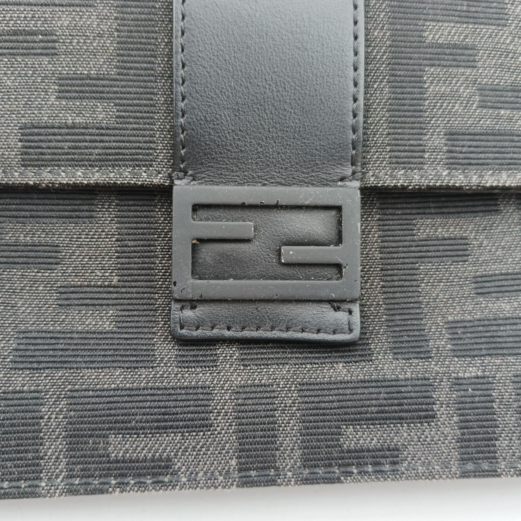 FF Logo Baguette slim Black x Gray canvas×Leather 7M0295 7M0295 A9ZL 218-0059FFロゴ バゲット スリム ブラック×グレー キャンバス ×レザー 7M0295 7M0295 A9ZL 218-0059