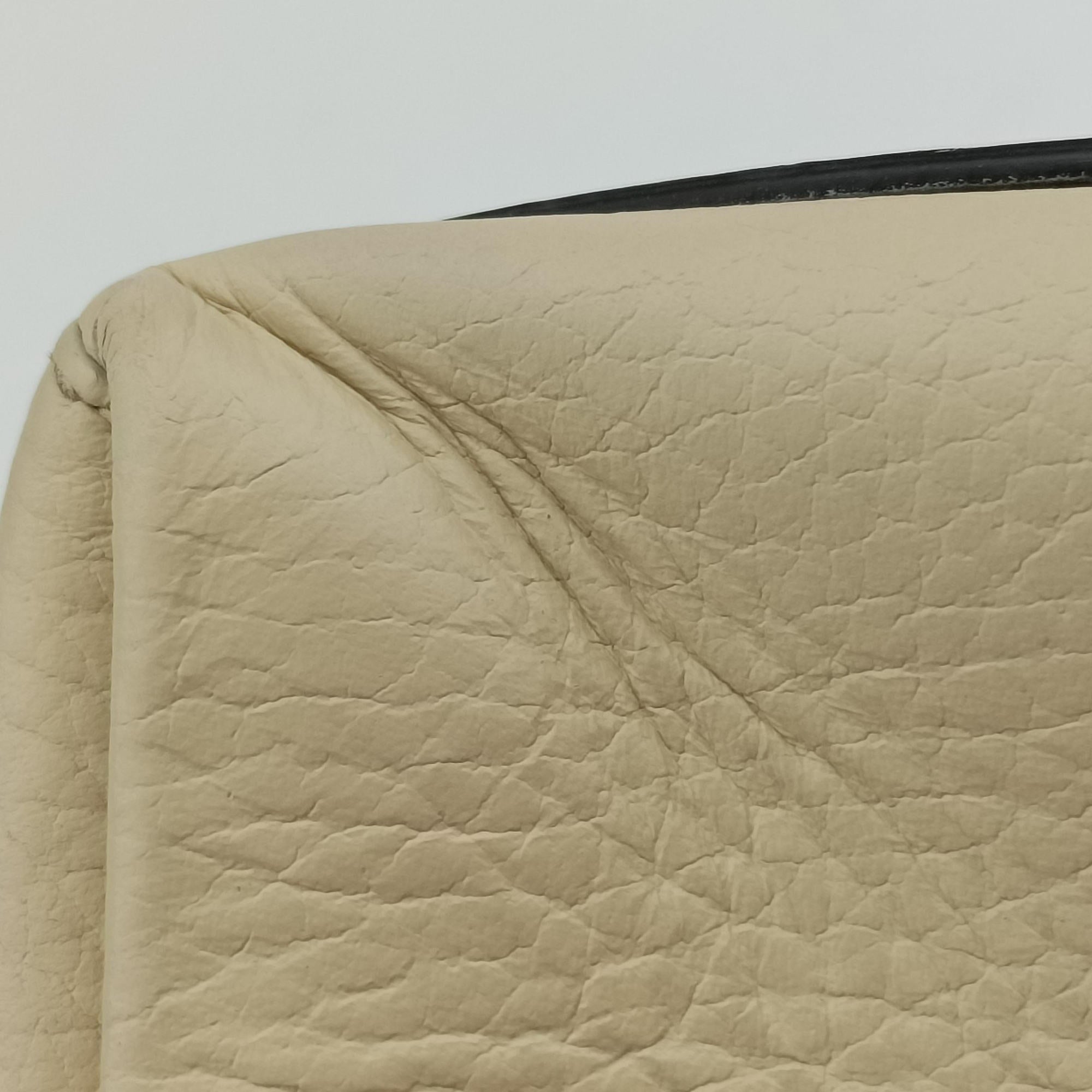 Interlocking G Ivory Leather 607720 A033720386インターロッキングG アイボリー レザー 607720 A033720386