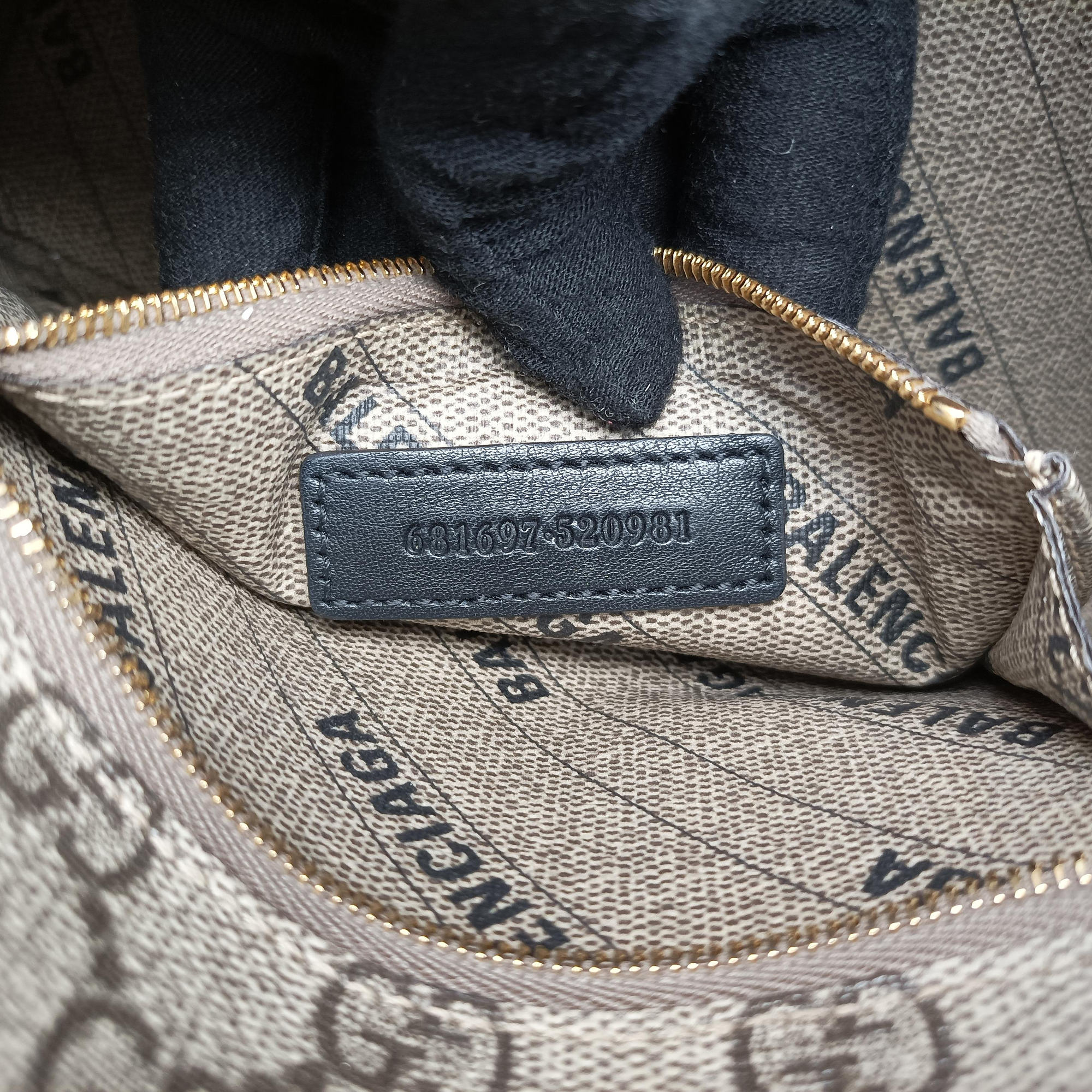 Hourglass Hacker Project Brown PVC coated canvas 681697 C036235430アワーグラス ハッカープロジェクト ブラウン PVCコーティングキャンバス 681697 C036235430