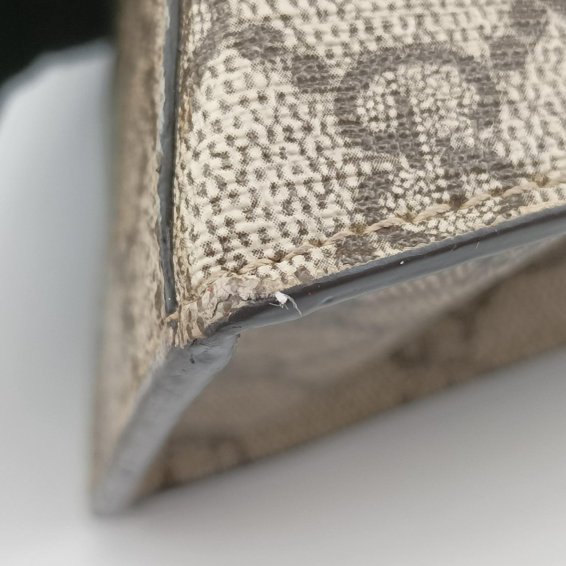 Hourglass Hacker Project Brown PVC coated canvas 681697 C036235430アワーグラス ハッカープロジェクト ブラウン PVCコーティングキャンバス 681697 C036235430