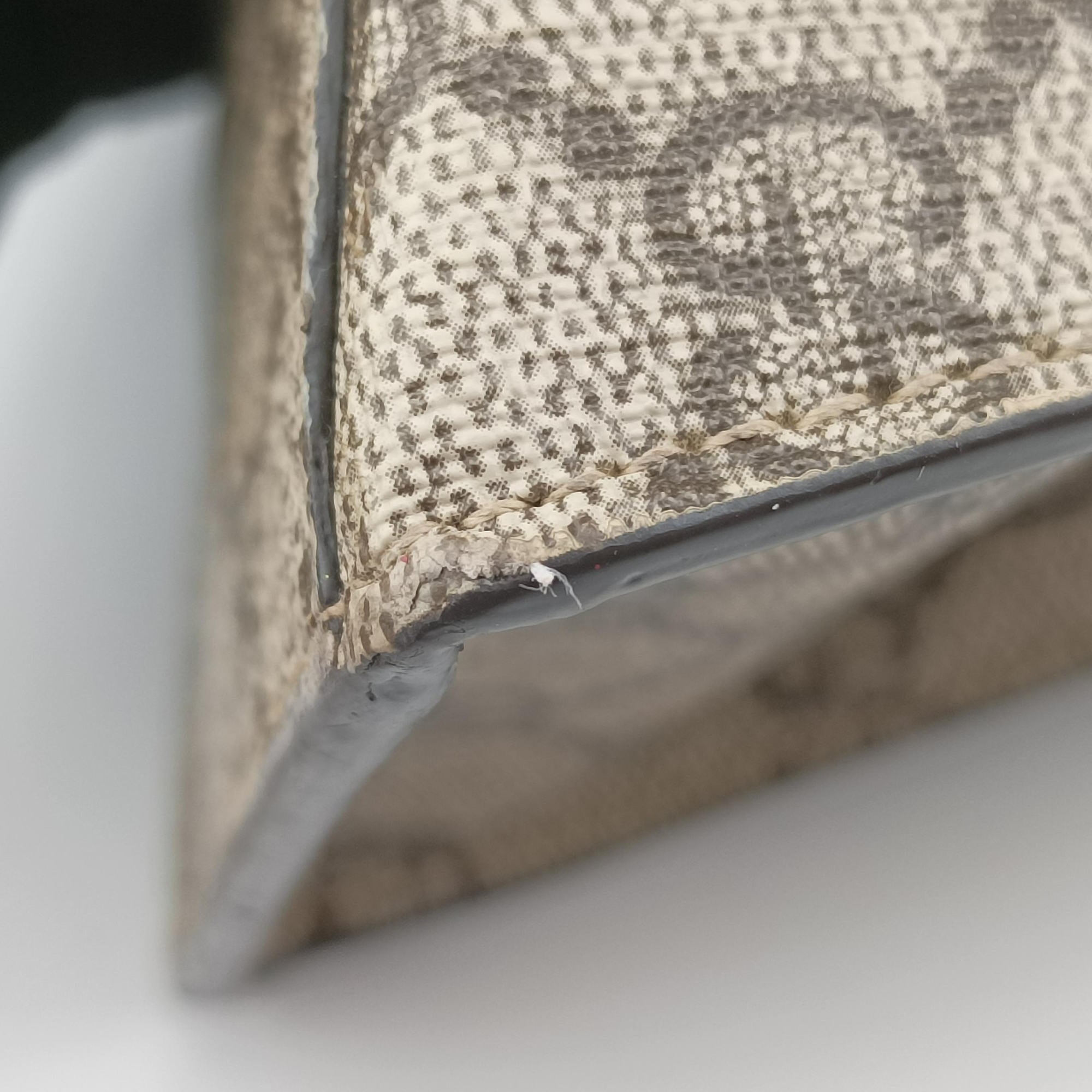Hourglass Hacker Project Brown PVC coated canvas 681697 C036235430アワーグラス ハッカープロジェクト ブラウン PVCコーティングキャンバス 681697 C036235430