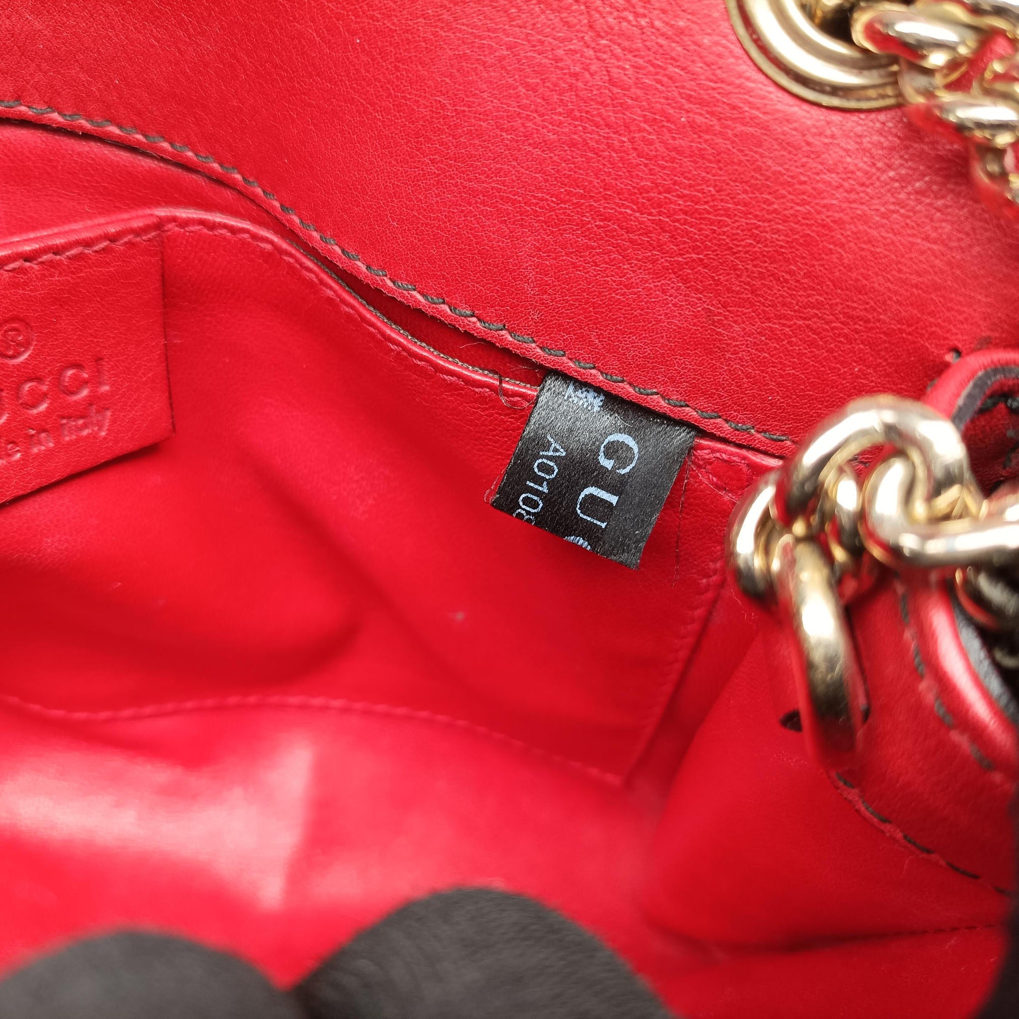 Emily Red Leather 283063 A010826132エミリー レッド レザー 283063 A010826132