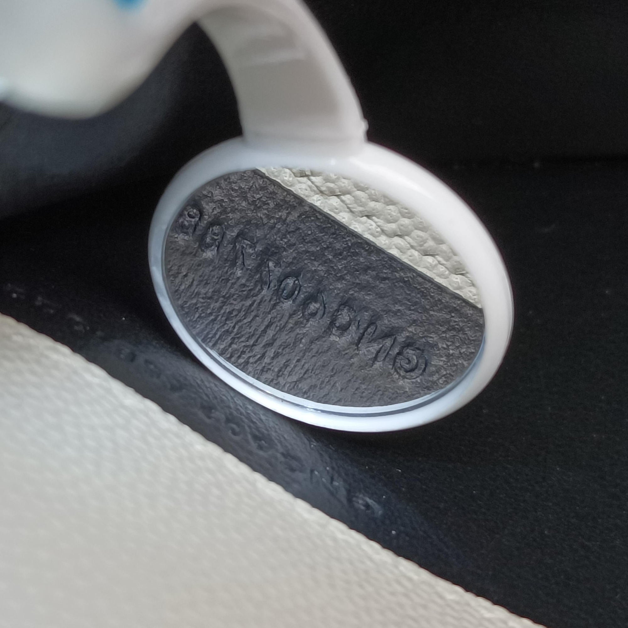 Uptown White Caviar Skin 607788 GNC607788.0220アップタウン ホワイト キャビアスキン 607788 GNC607788.0220