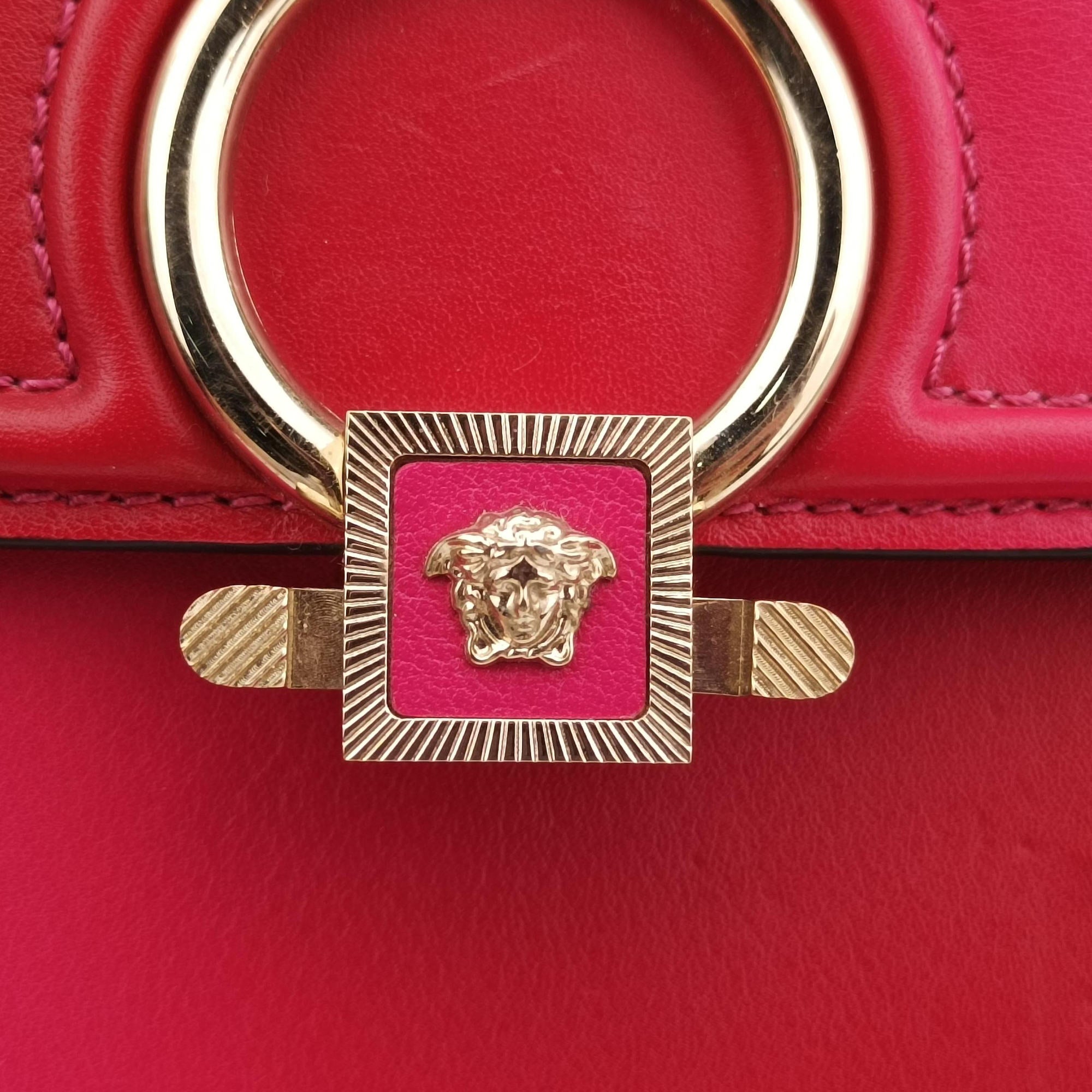 DV One Medusa Rose Leather CLG814410256672DVワン メデューサ ローズ レッド レザー CLG814410256672