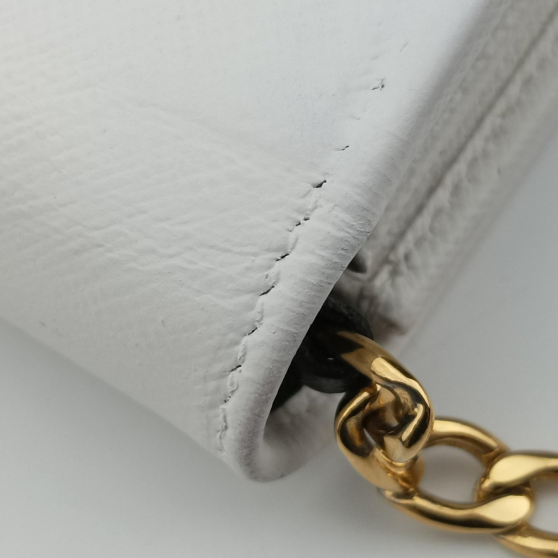 triangle logo White SAFFIANO Leather 1BP006 62Bトライアングルロゴ ホワイト サフィアーノレザー 1BP006 62B