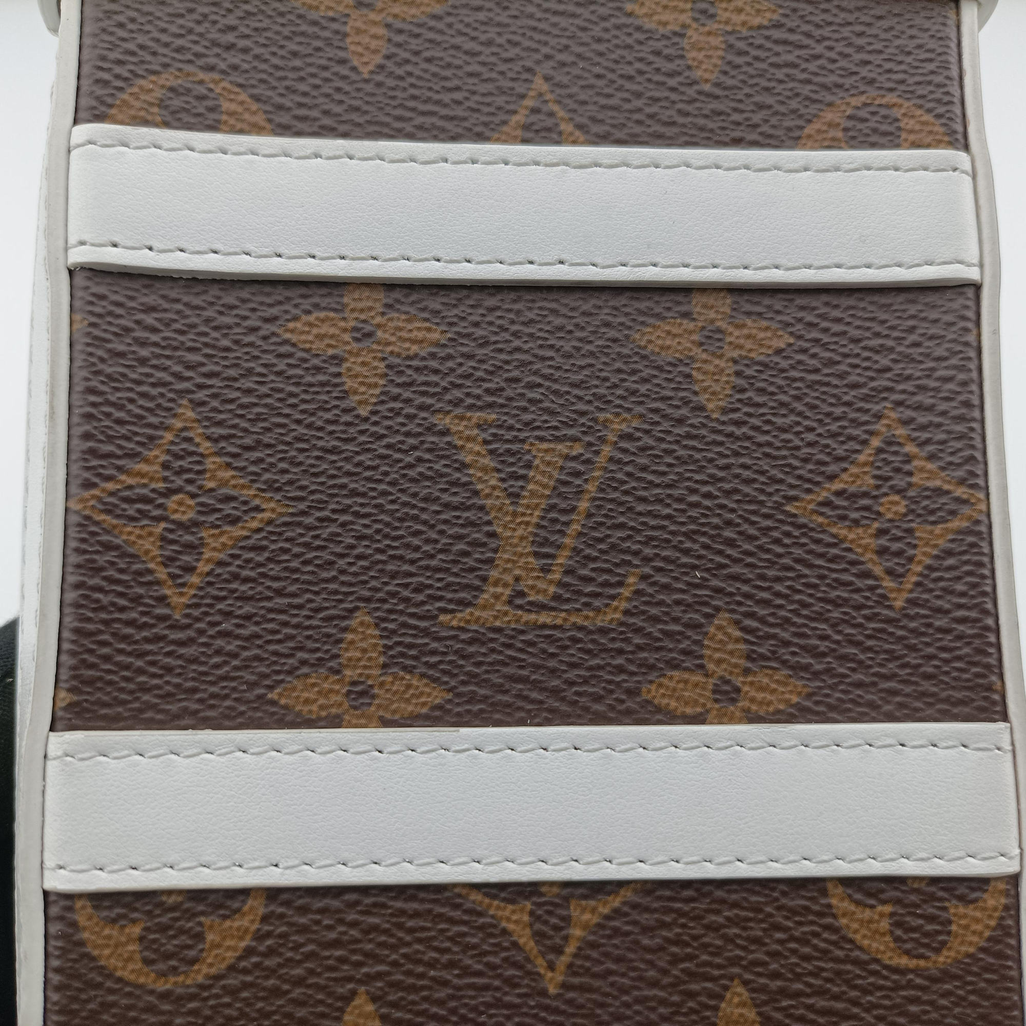 LVxNBA Soft Trunk Phone Box brown×white Monogram Canvas×calf leather M80102 TJ4250LVxNBA ソフトトランク フォーンボックス モノグラム/ブラウン×ホワイト モノグラムキャンバス×カーフレザー M80102 TJ4250