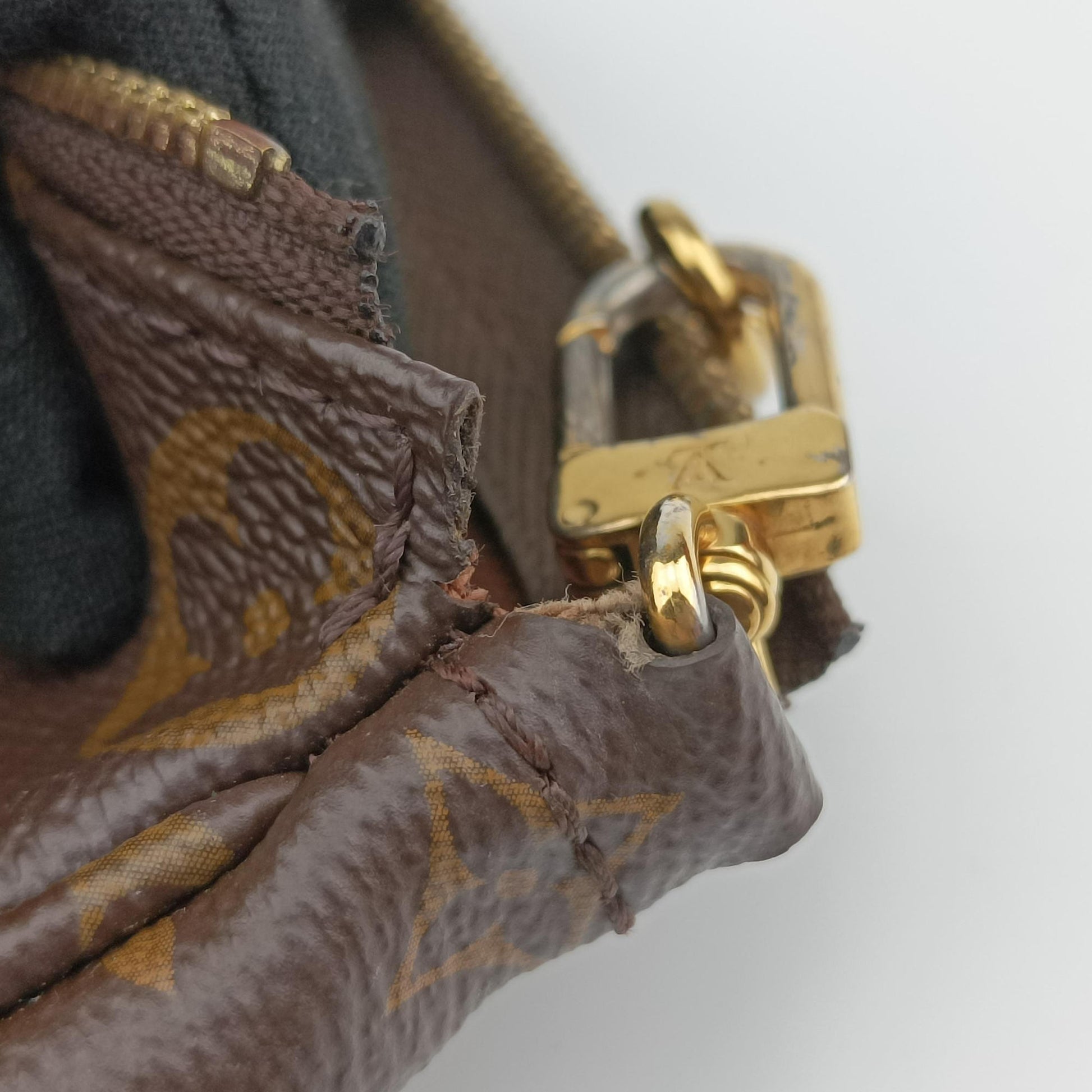 MULTI POCHETTE ACCESSOIRES brown×khaki Monogram Canvas M44840 CA0211ミュルティポシェットアクセソワール モノグラム/ブラウン×カーキ モノグラムキャンバス M44840 CA0211
