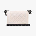 BOY CHANEL White lambskin A67364 18801815ボーイシャネル ホワイト ラムスキン A67364 18801815