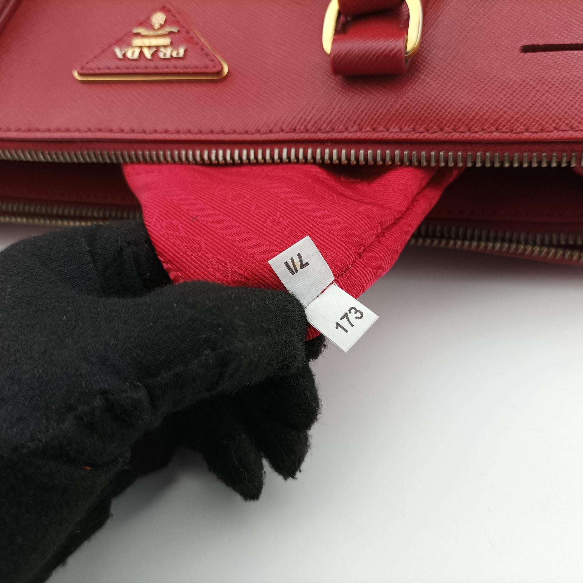 Galleria Red SAFFIANO Leather BN1786 7/I 173ガレリア レッド サフィアーノレザー BN1786 7/I 173