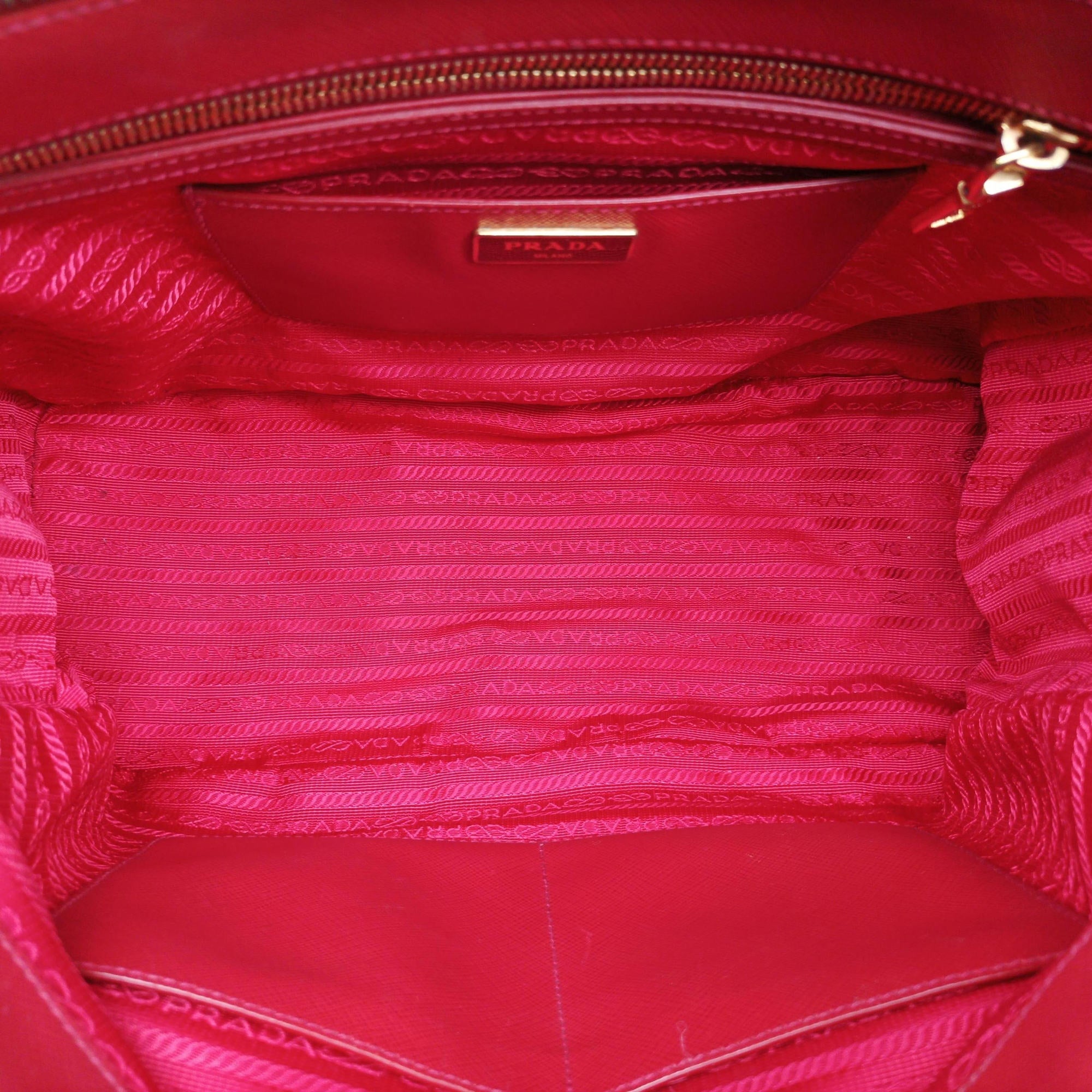 Galleria Red SAFFIANO Leather BN1786 7/I 173ガレリア レッド サフィアーノレザー BN1786 7/I 173