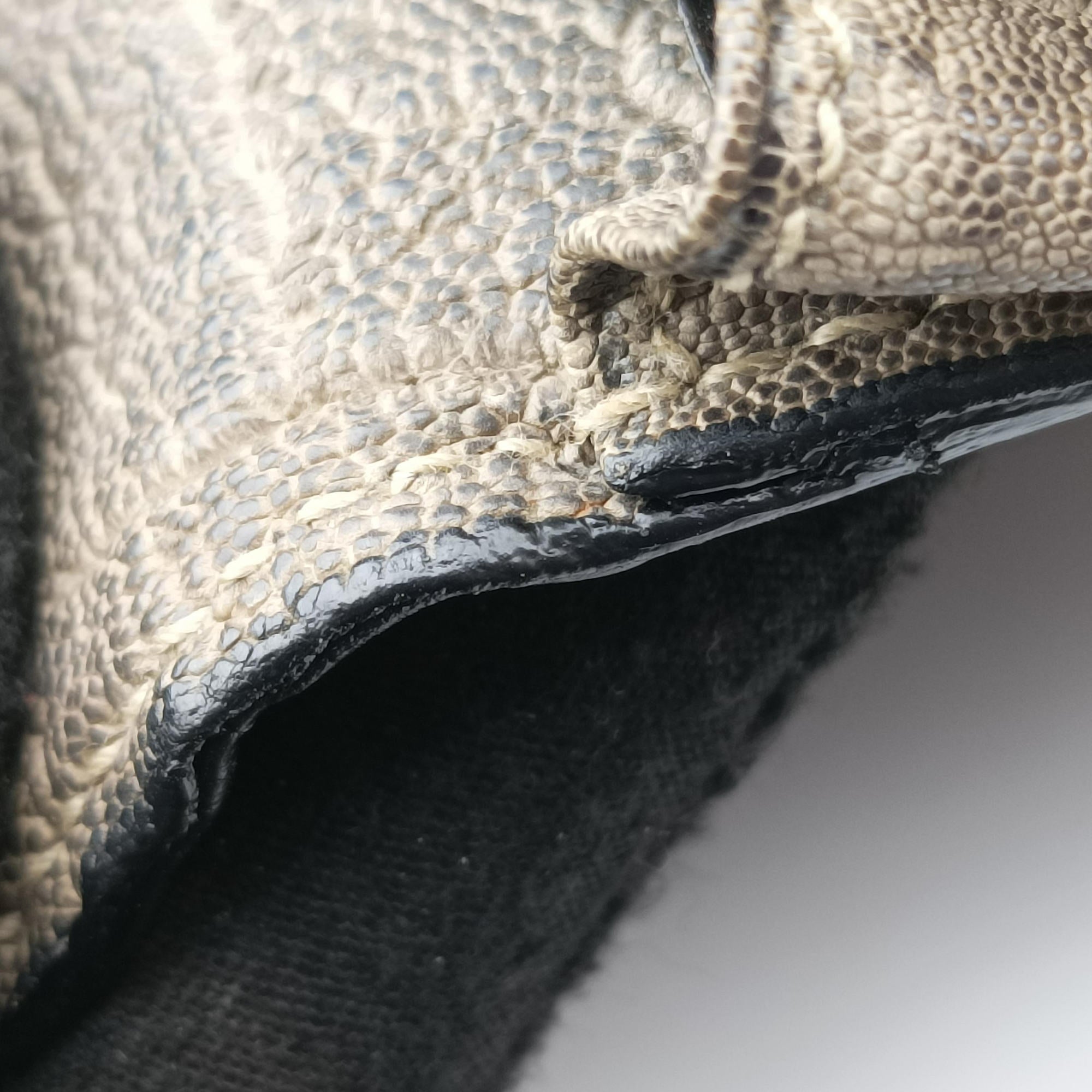Exotic  Grey Leather エキゾチック グレー レザー 