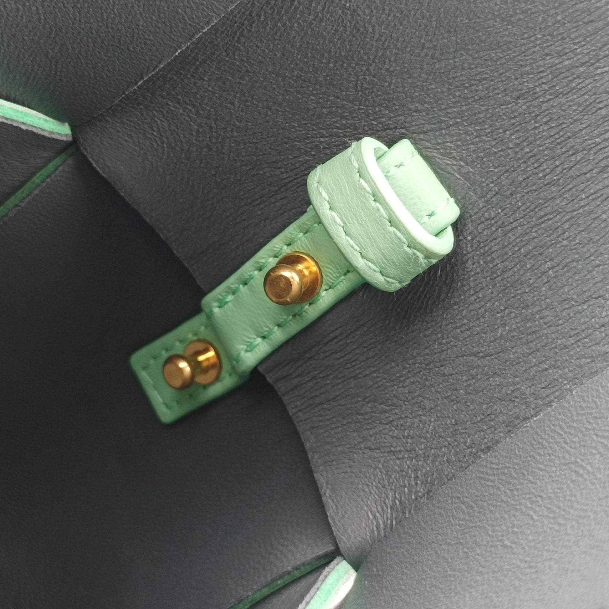 THE ARCO Tote Green lambskin R00006760Oザ アルコ トート グリーン ラムスキン R00006760O
