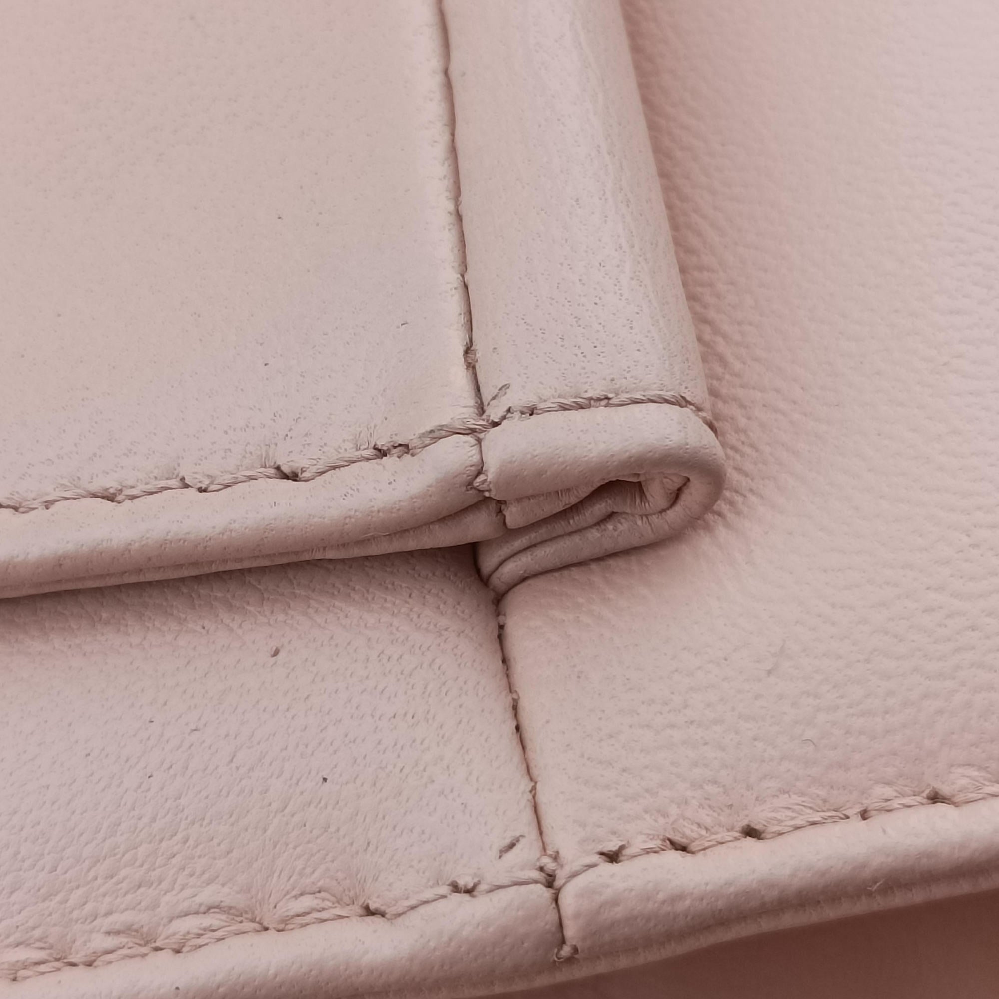 Be Baguette Pink Leather 8BR677 8BR677-P05-148-2566ビー バゲット ピンク レザー 8BR677 8BR677-P05-148-2566
