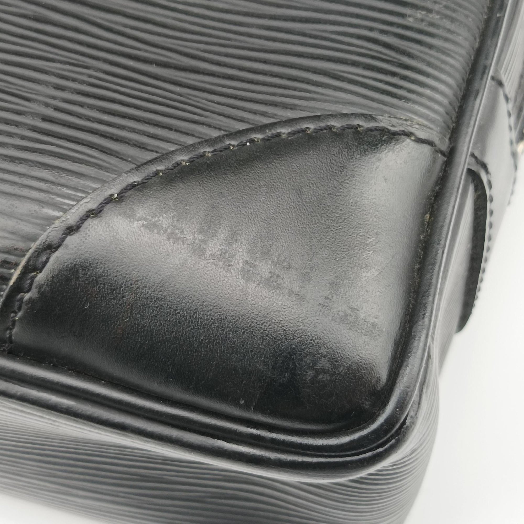 Porto Document Voyage Black Epi M59162 BA2049ポルトドキュメントボヤージュ ブラック エピ M59162 BA2049