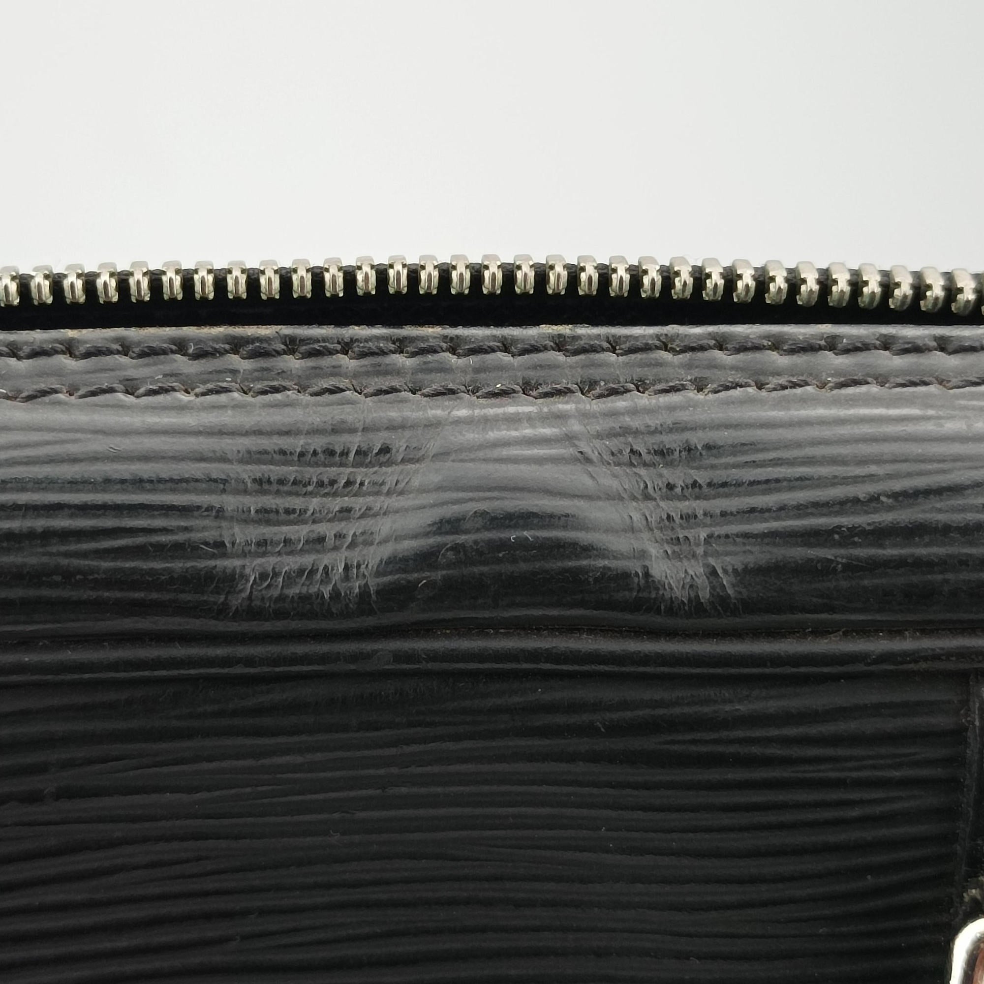 Porto Document Voyage Black Epi M59162 BA2049ポルトドキュメントボヤージュ ブラック エピ M59162 BA2049