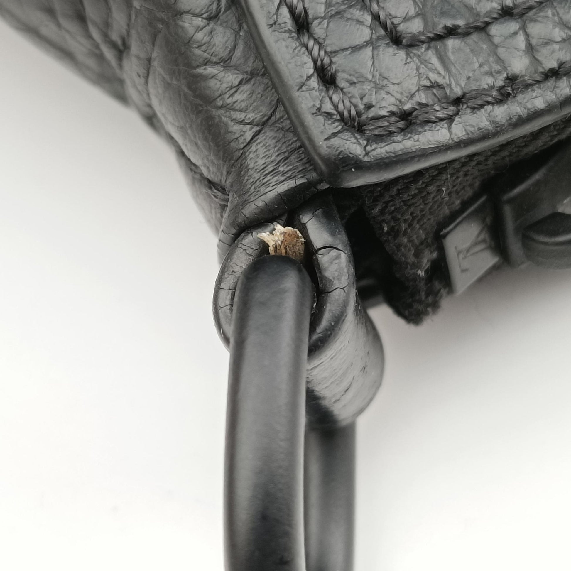 Triangle 	Messenger Noir Monogram Empreinte M55878 AR4129トリアングル メッセンジャー ノワール モノグラムアンプラント M55878 AR4129