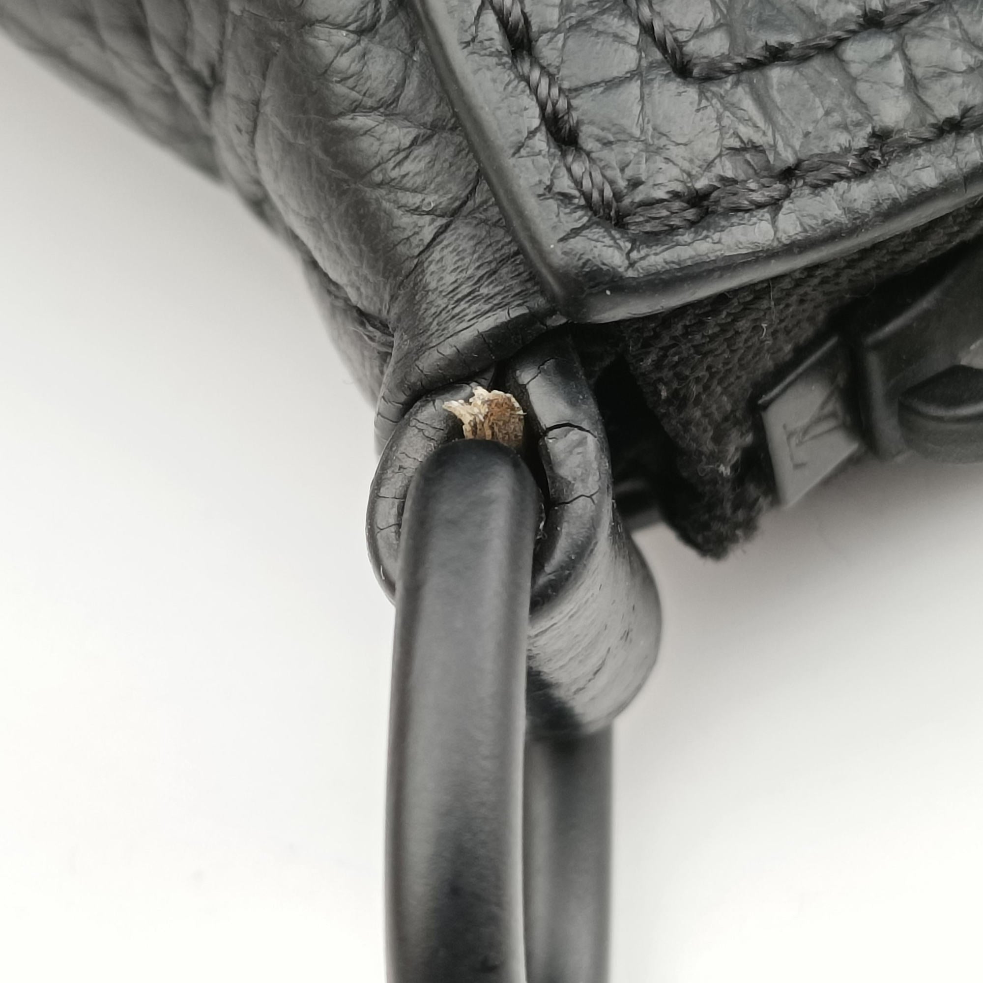 Triangle 	Messenger Noir Monogram Empreinte M55878 AR4129トリアングル メッセンジャー ノワール モノグラムアンプラント M55878 AR4129